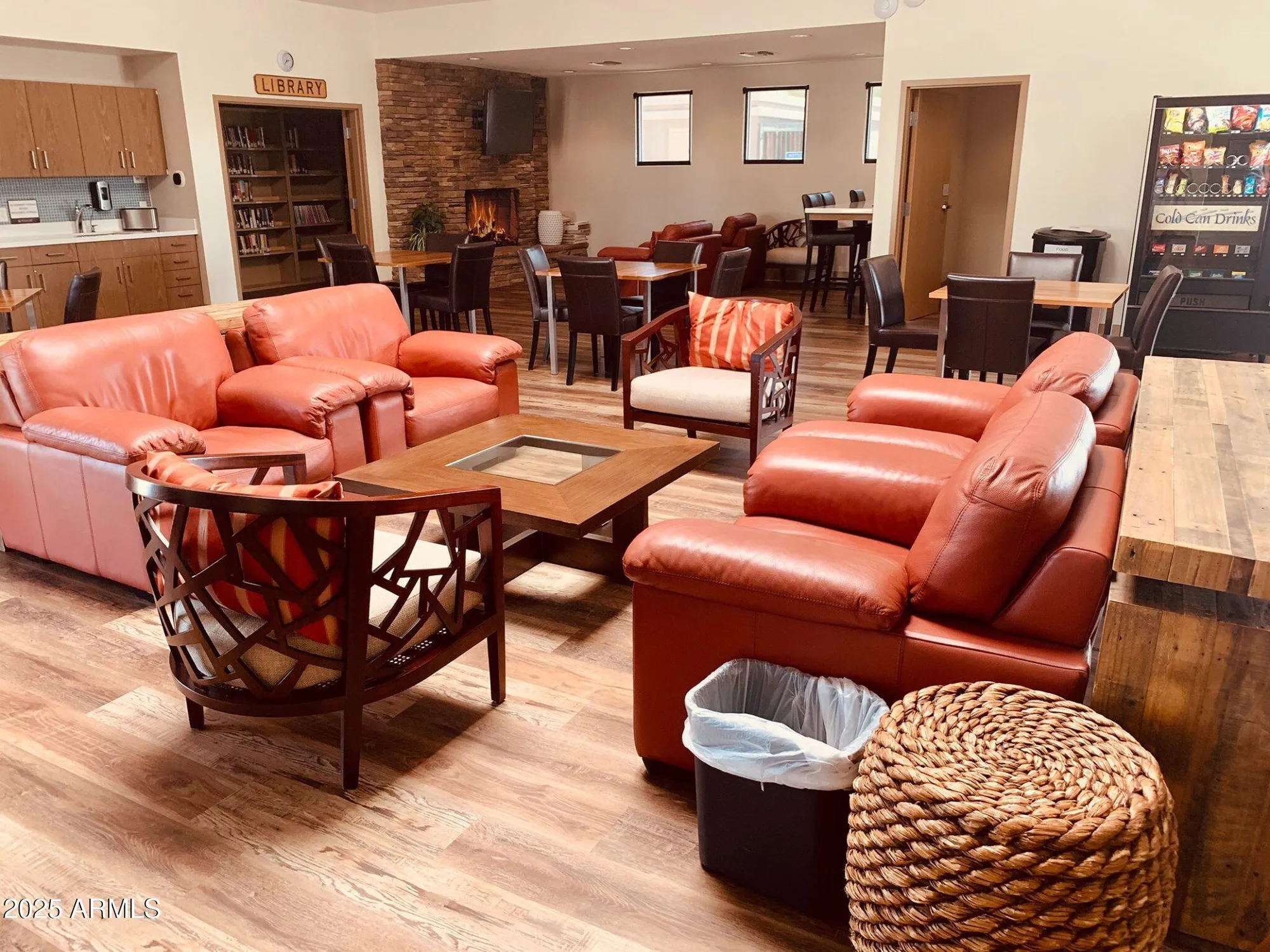 Property Slideshow image 37 of 44 | 11023 w chino dr, Peoria, AZ, 85373