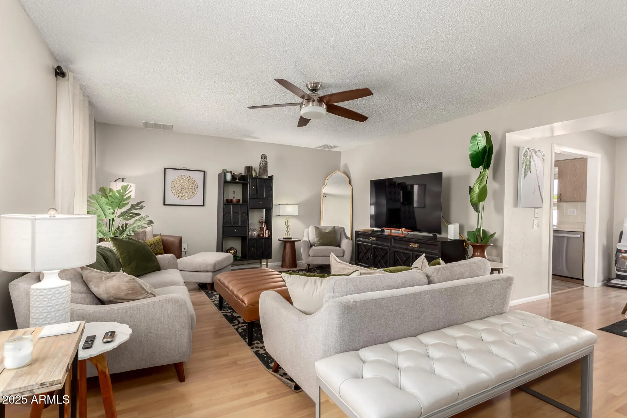 Property Slideshow image 6 of 41 | 9502 w indian hills dr, Sun City, AZ, 85351