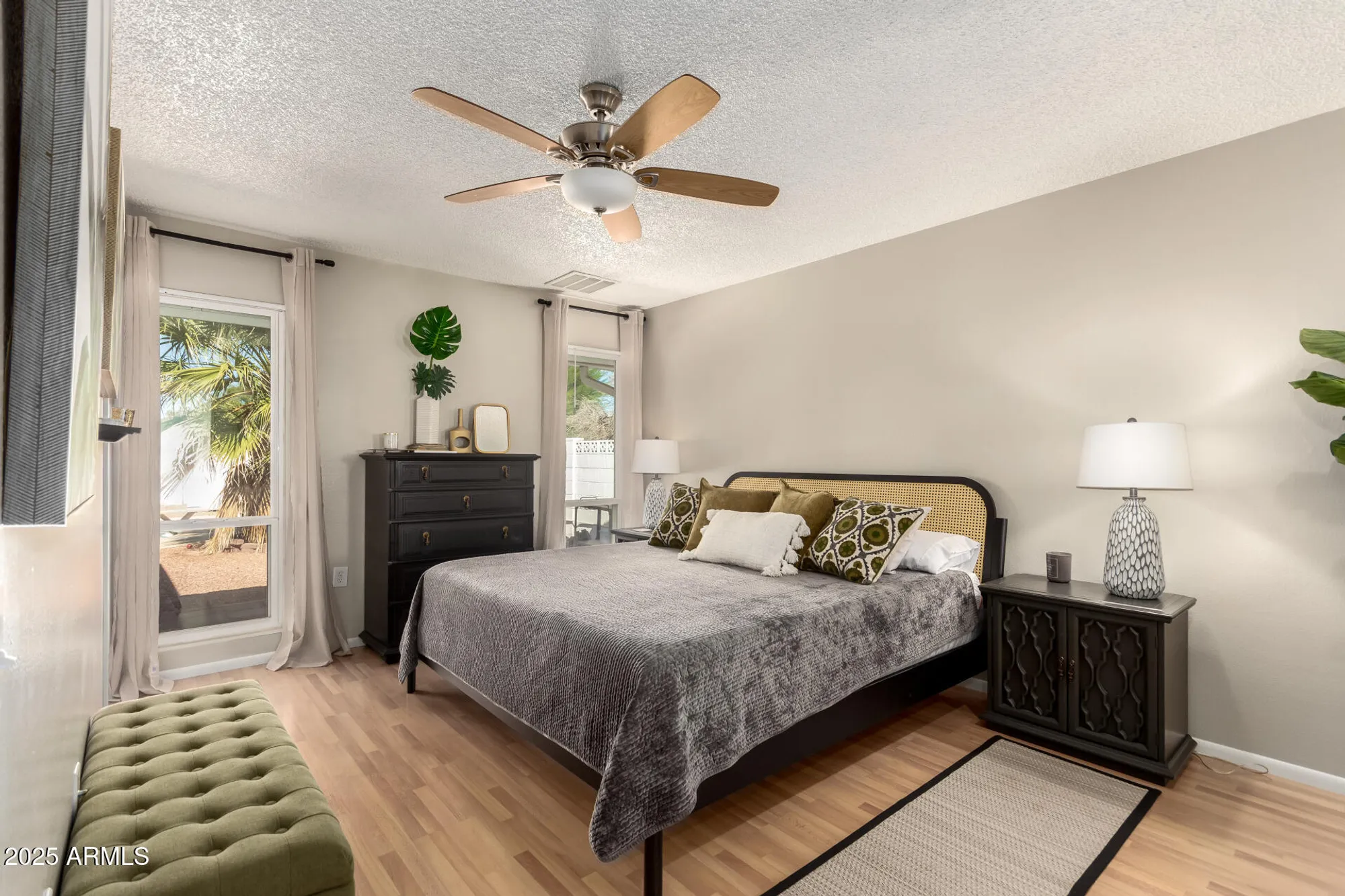 Property Slideshow image 15 of 41 | 9502 w indian hills dr, Sun City, AZ, 85351