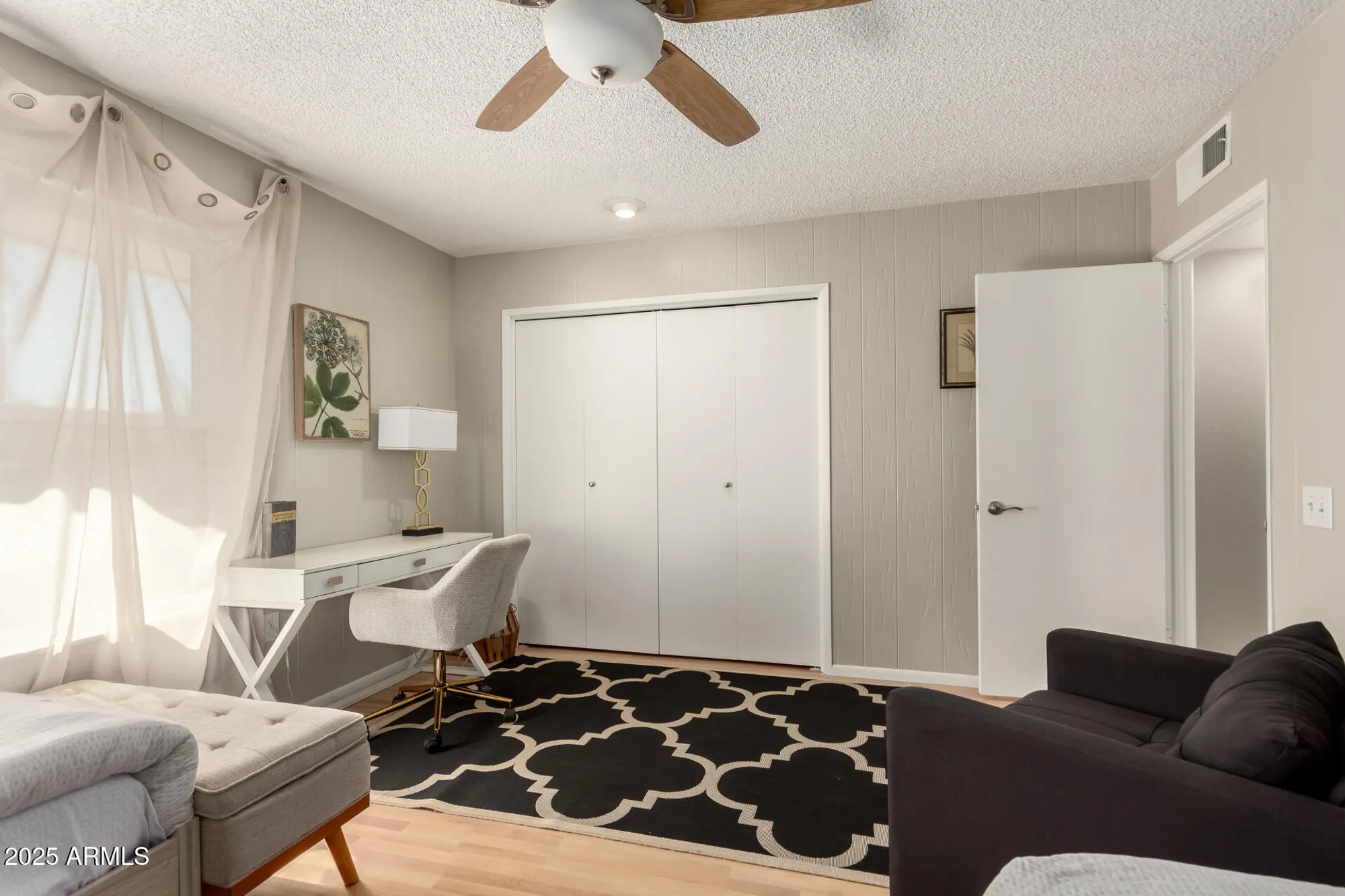 Property Slideshow image 20 of 41 | 9502 w indian hills dr, Sun City, AZ, 85351