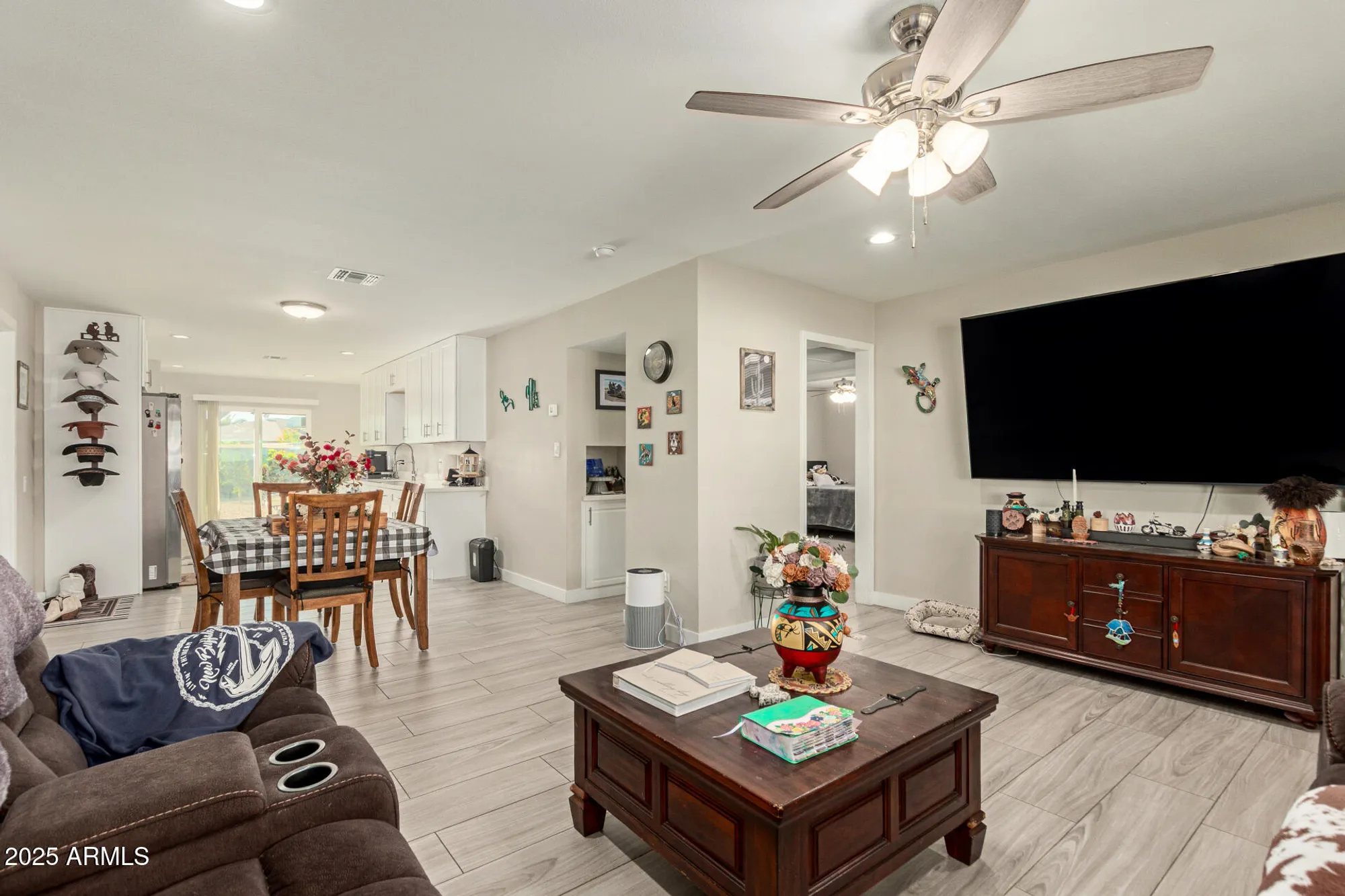 Property Slideshow image 9 of 35 | 18230 n organ pipe dr, Sun City, AZ, 85373
