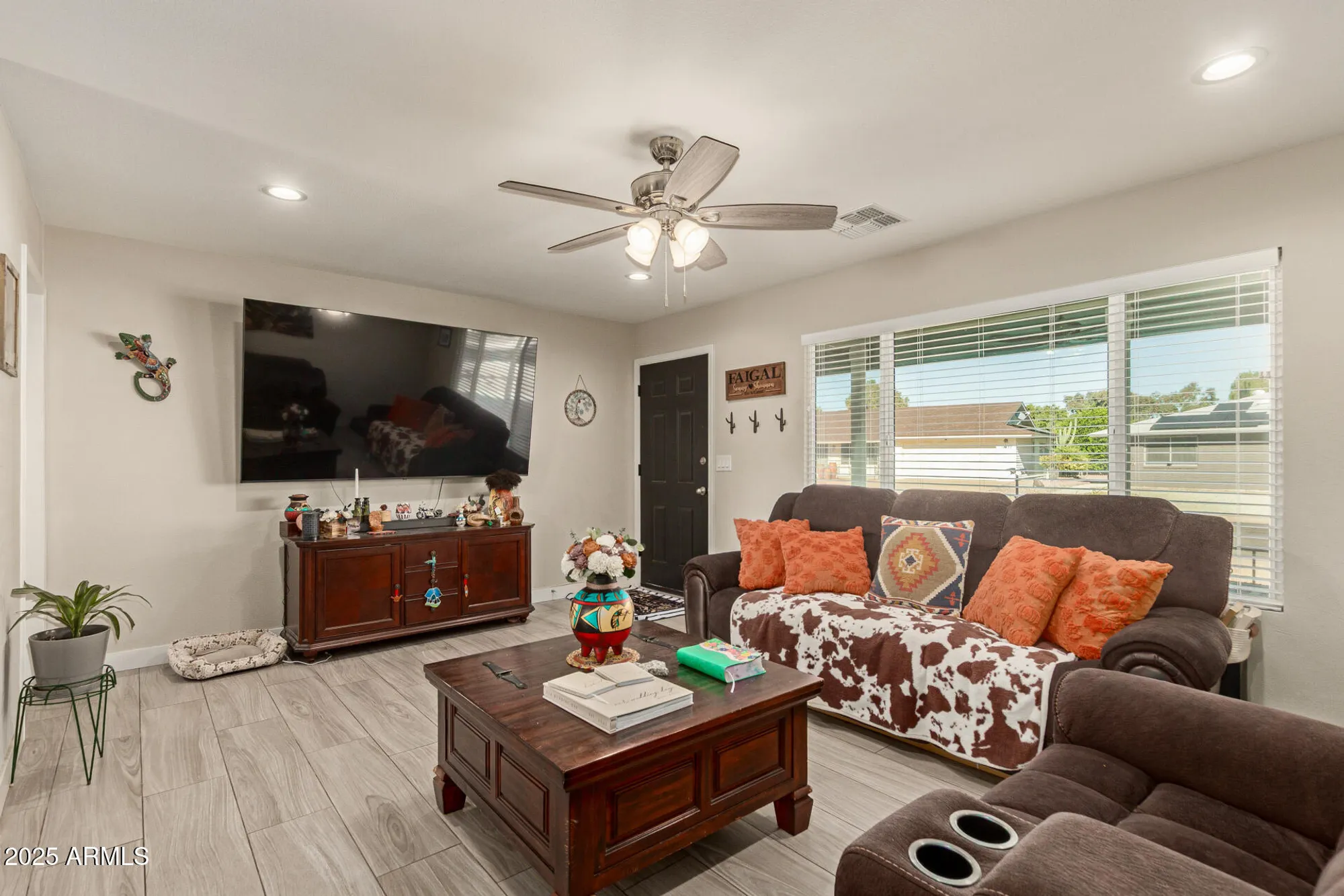 Property Slideshow image 8 of 35 | 18230 n organ pipe dr, Sun City, AZ, 85373