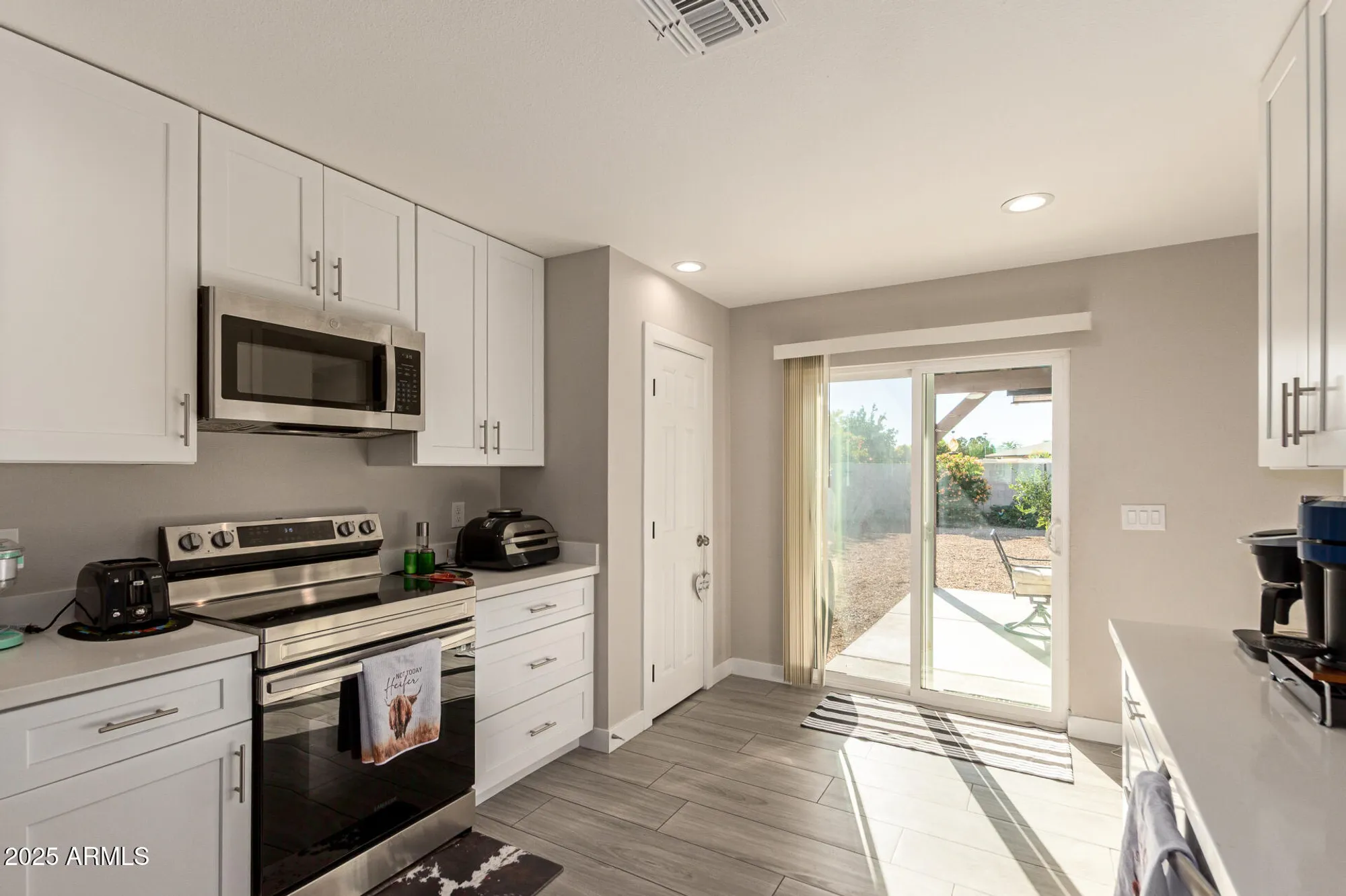 Property Slideshow image 12 of 35 | 18230 n organ pipe dr, Sun City, AZ, 85373