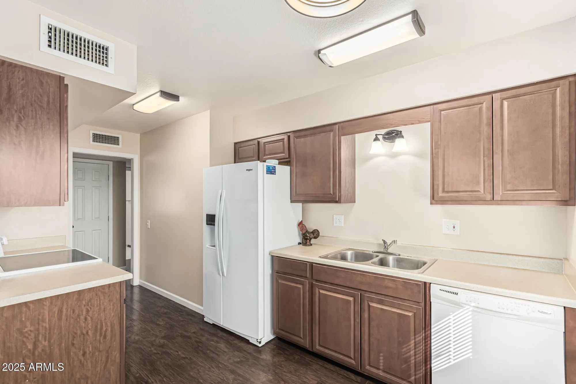 Property Slideshow image 3 of 39 | 10129 w pine springs dr, Sun City, AZ, 85373