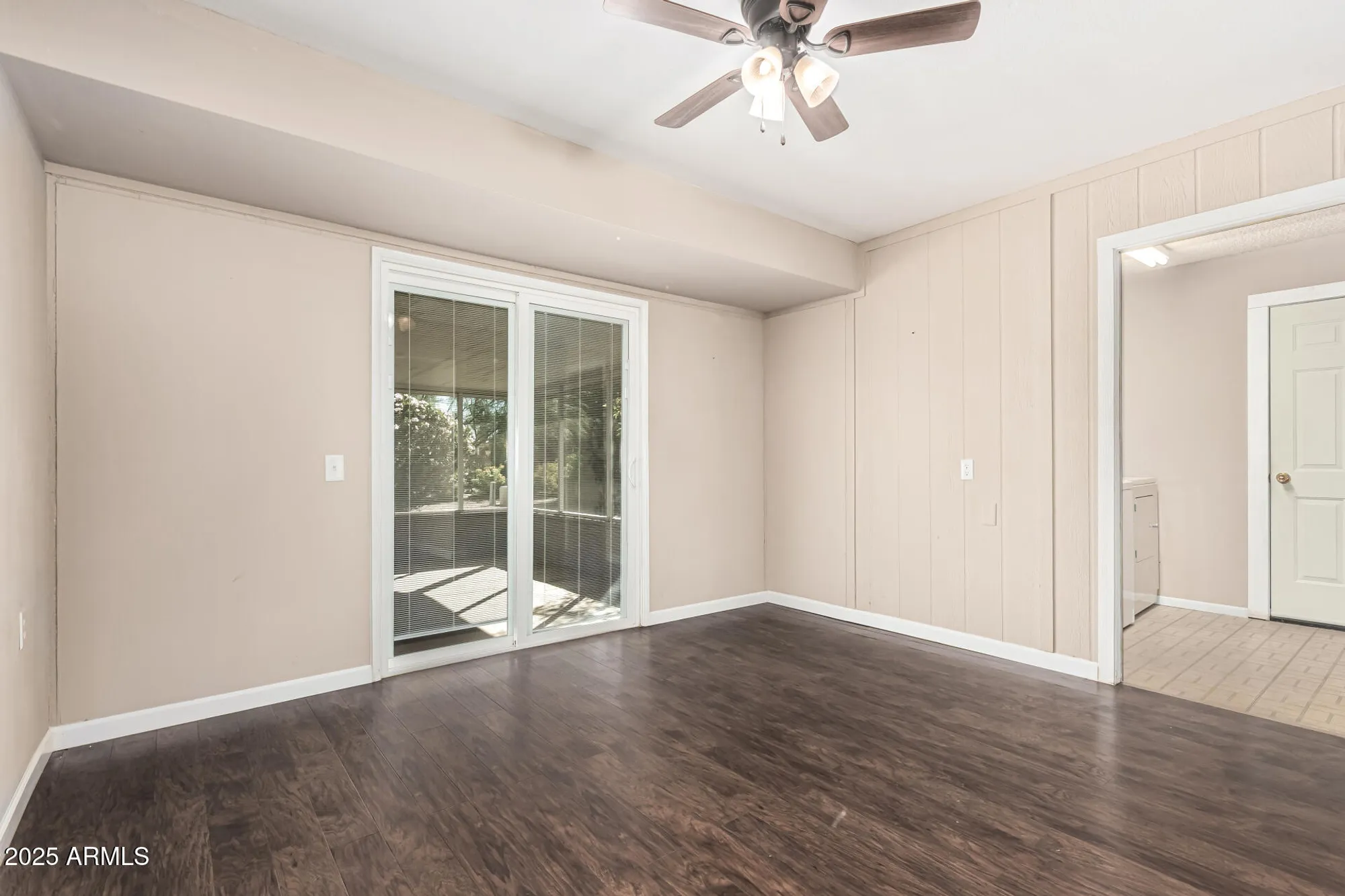 Property Slideshow image 10 of 39 | 10129 w pine springs dr, Sun City, AZ, 85373