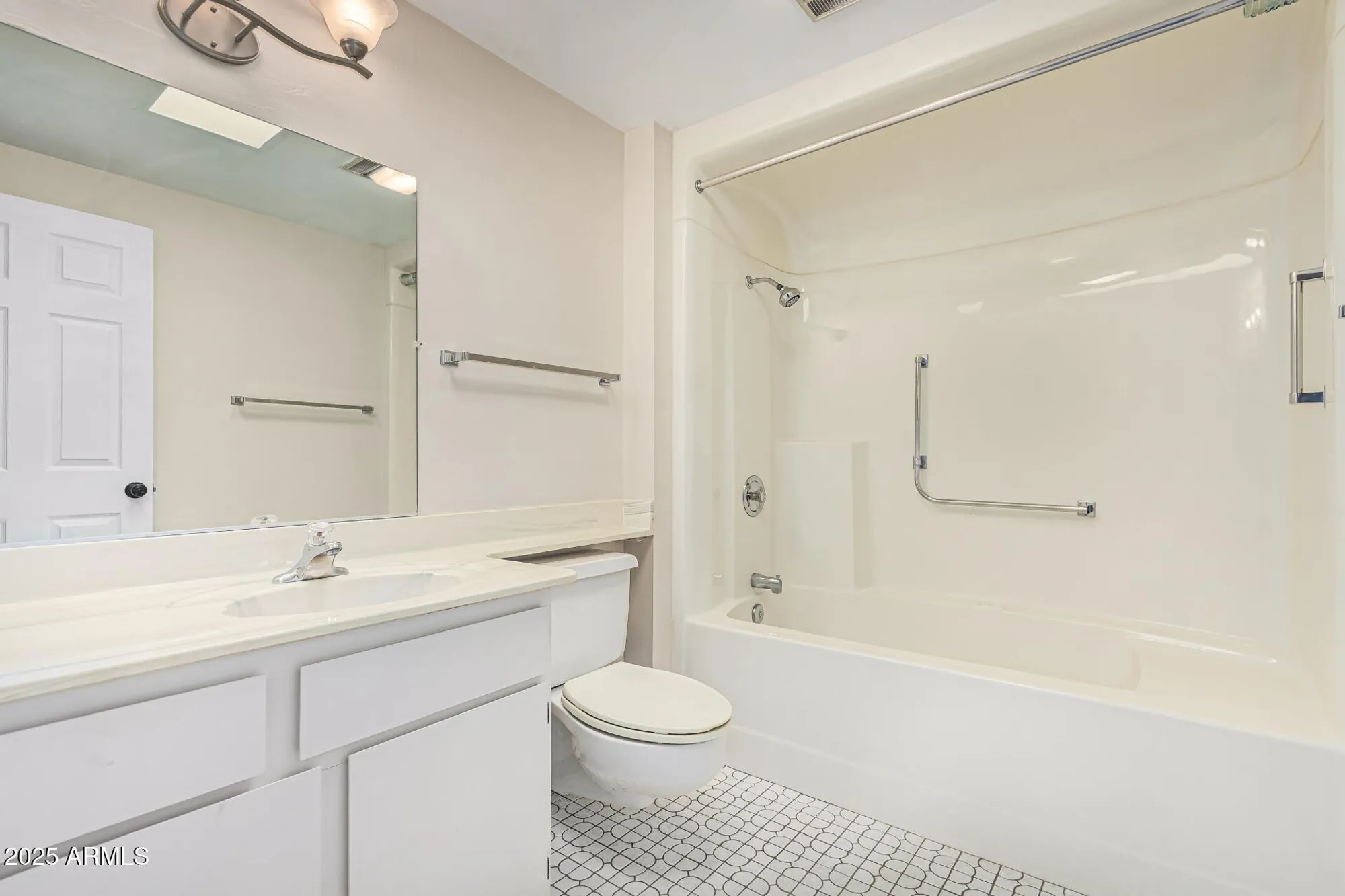 Property Slideshow image 19 of 39 | 10129 w pine springs dr, Sun City, AZ, 85373