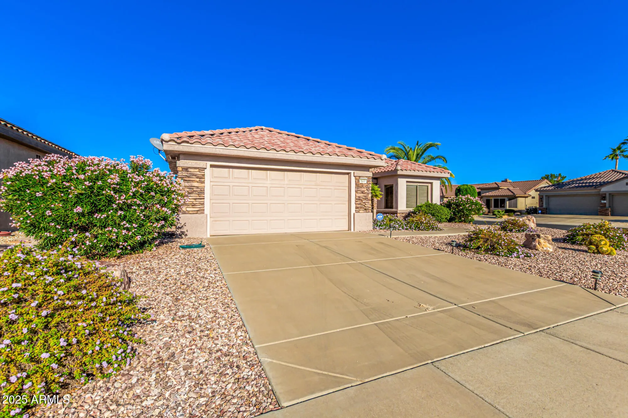 Property Slideshow image 5 of 34 | 18201 n avalon ln, Surprise, AZ, 85374
