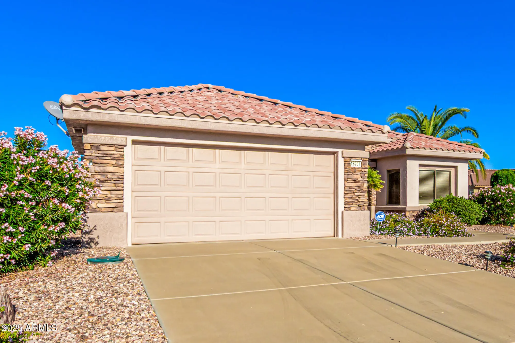 Property Slideshow image 6 of 34 | 18201 n avalon ln, Surprise, AZ, 85374