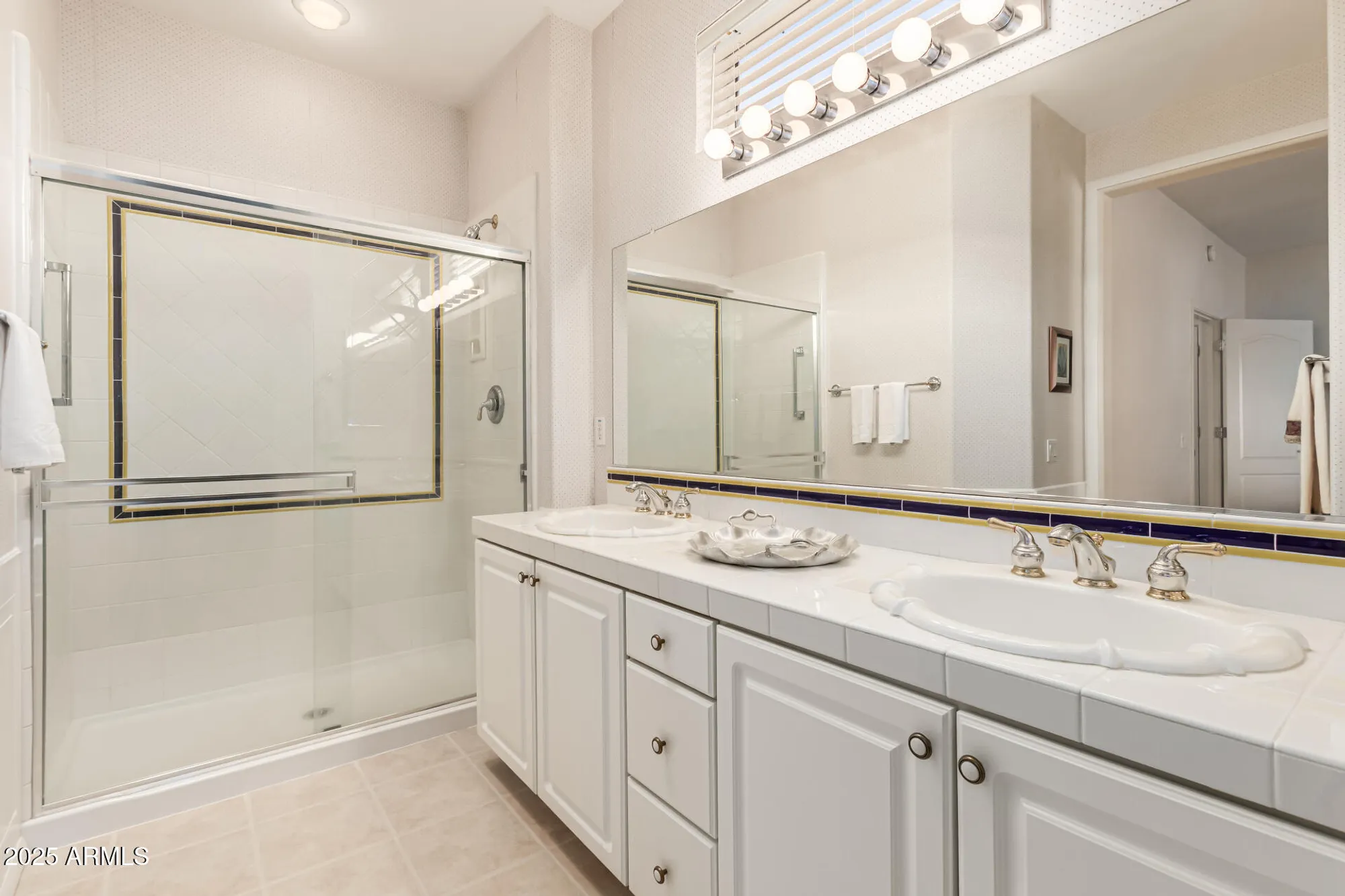 Property Slideshow image 19 of 34 | 18201 n avalon ln, Surprise, AZ, 85374
