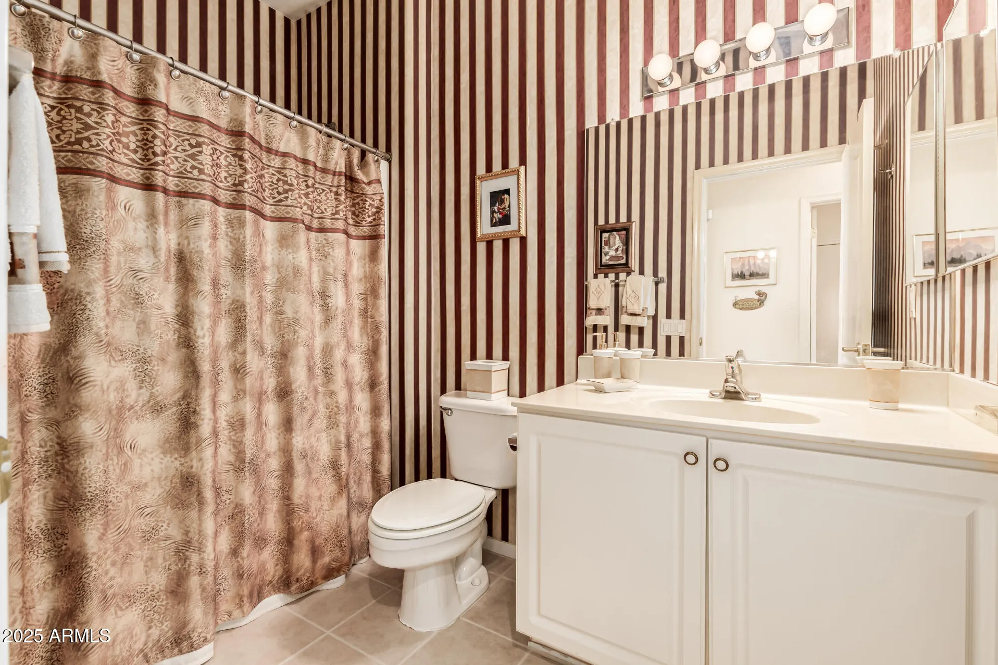 Property Slideshow image 24 of 34 | 18201 n avalon ln, Surprise, AZ, 85374