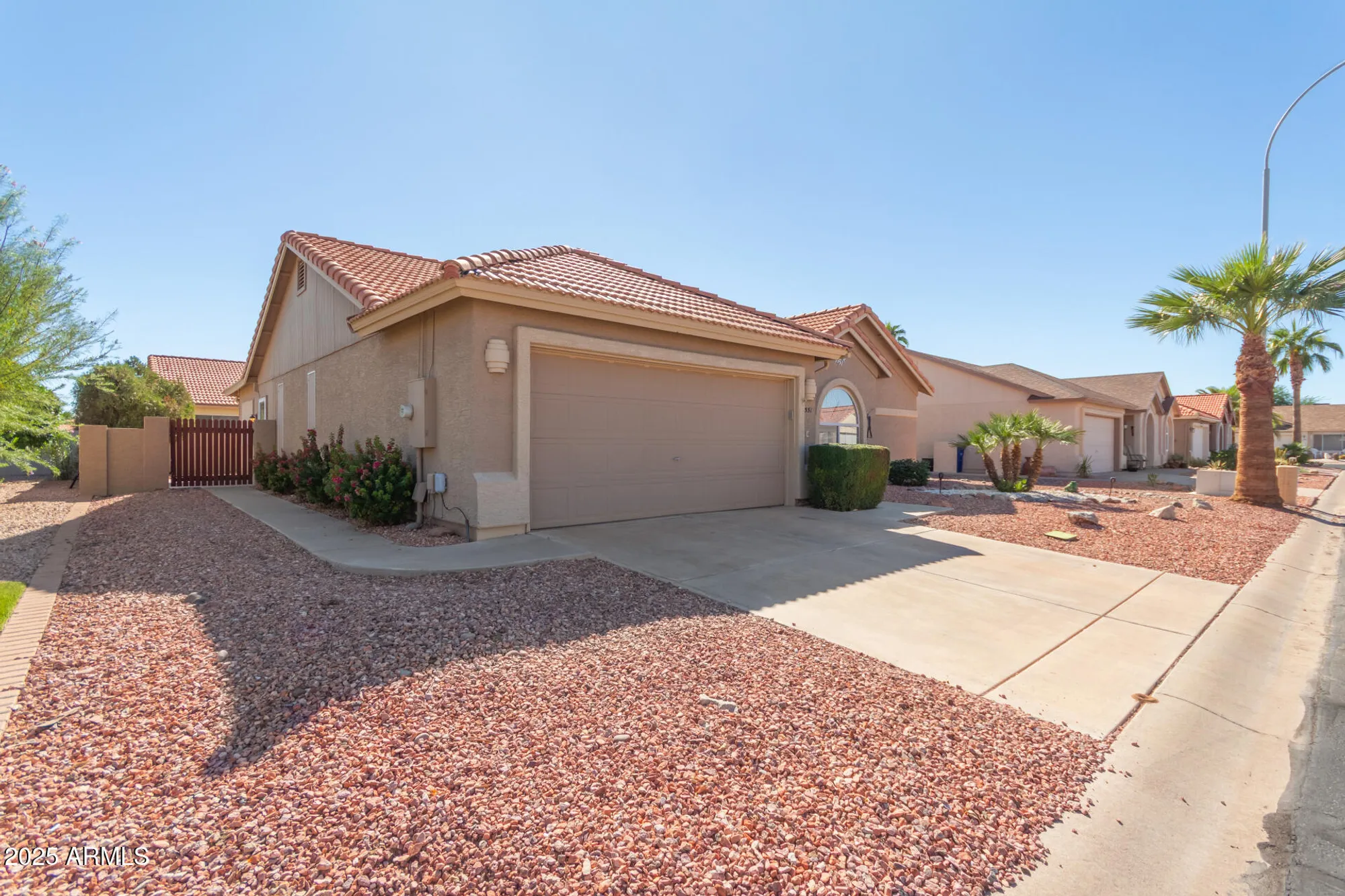 Property Slideshow image 11 of 34 | 1531 e buena vista dr, Chandler, AZ, 85249