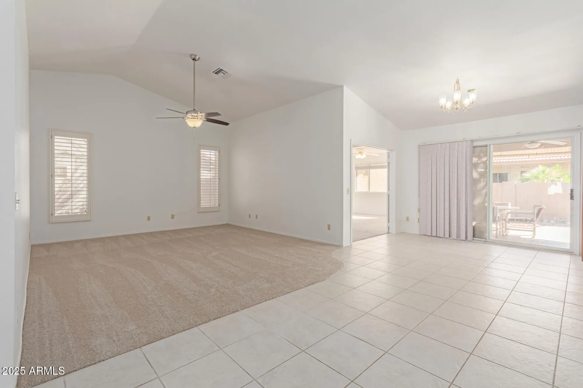 Property Slideshow image 3 of 34 | 1531 e buena vista dr, Chandler, AZ, 85249