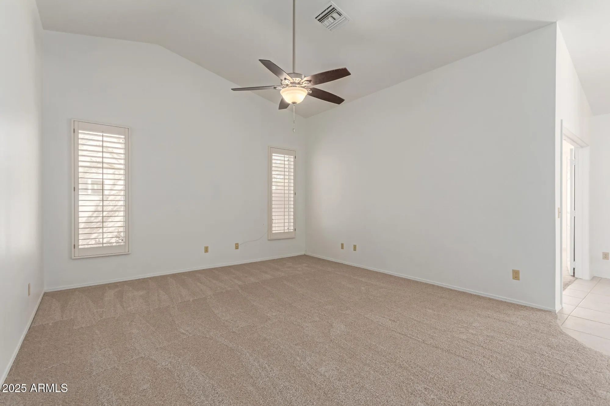 Property Slideshow image 14 of 34 | 1531 e buena vista dr, Chandler, AZ, 85249