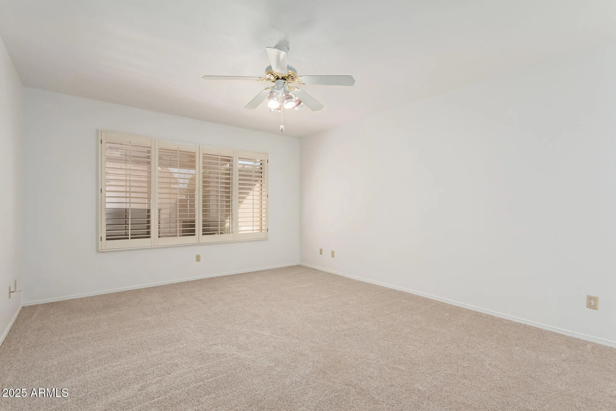 Property Slideshow image 6 of 34 | 1531 e buena vista dr, Chandler, AZ, 85249