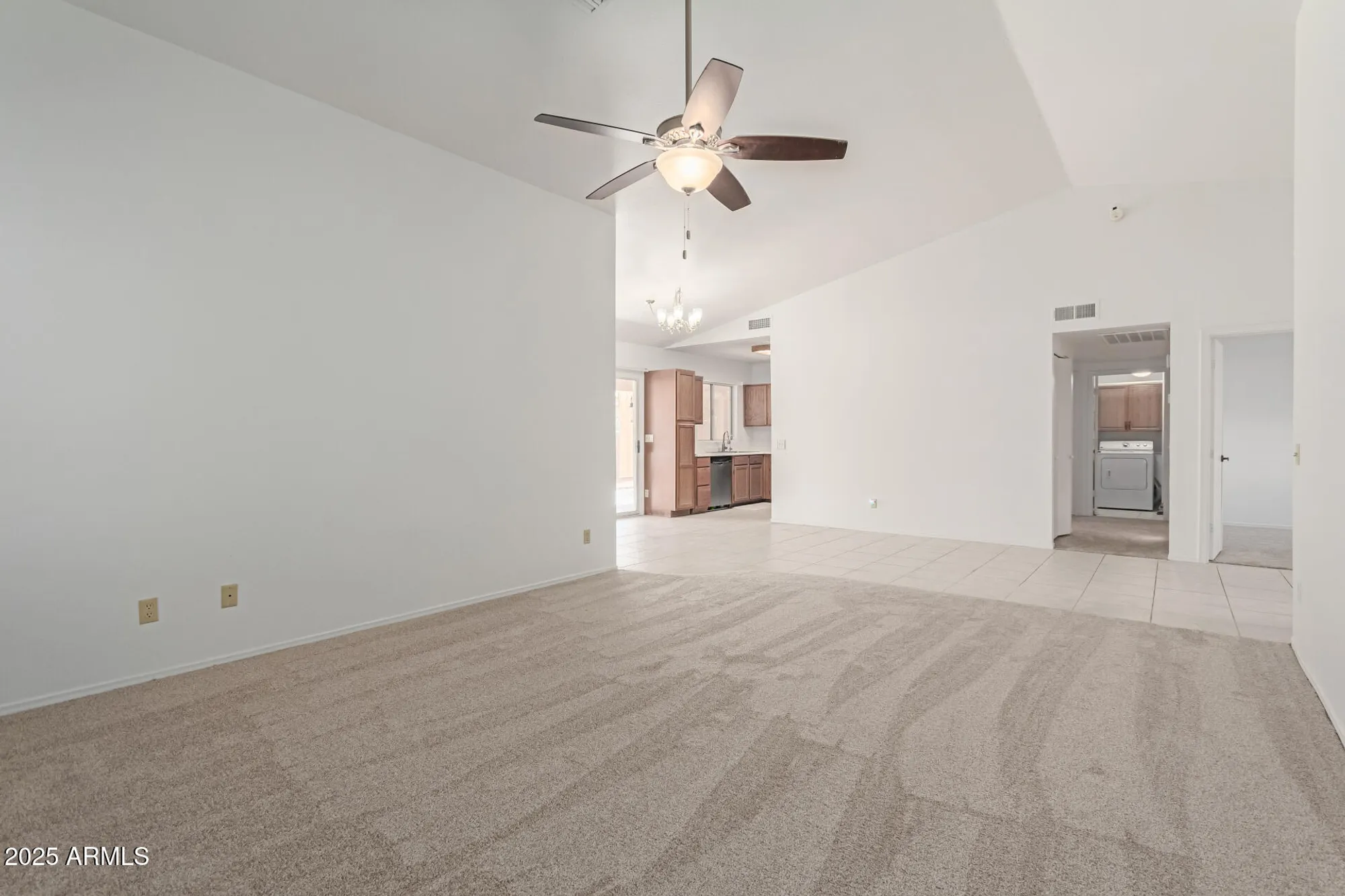 Property Slideshow image 5 of 34 | 1531 e buena vista dr, Chandler, AZ, 85249