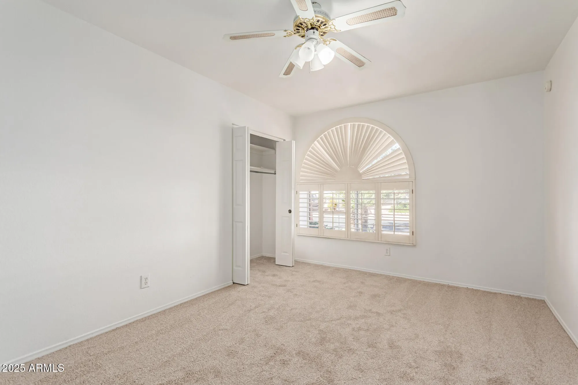 Property Slideshow image 8 of 34 | 1531 e buena vista dr, Chandler, AZ, 85249