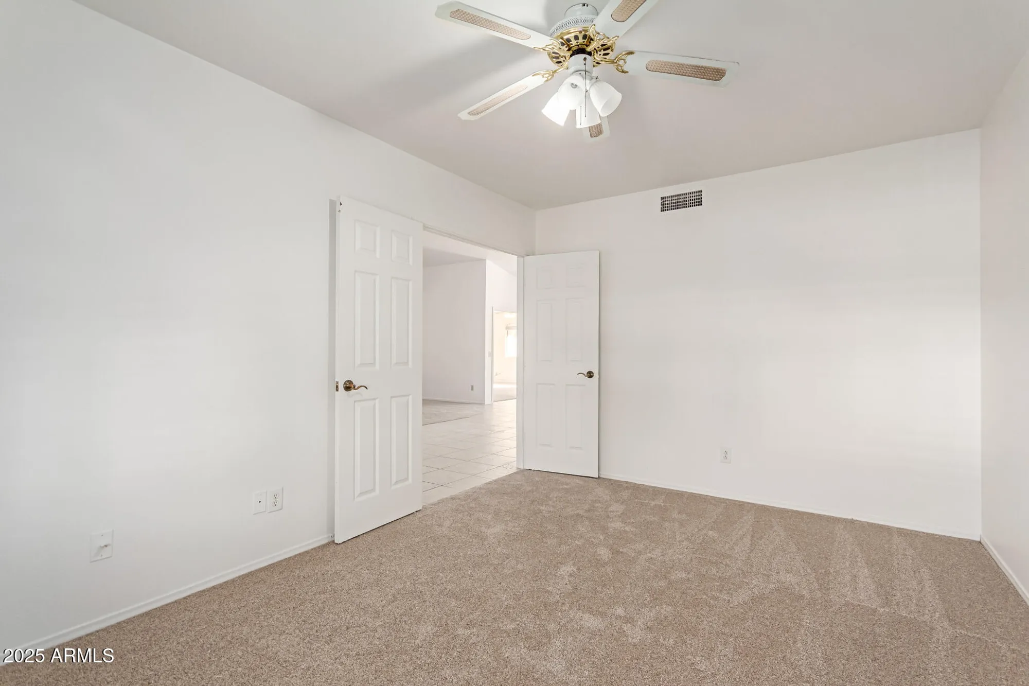 Property Slideshow image 26 of 34 | 1531 e buena vista dr, Chandler, AZ, 85249