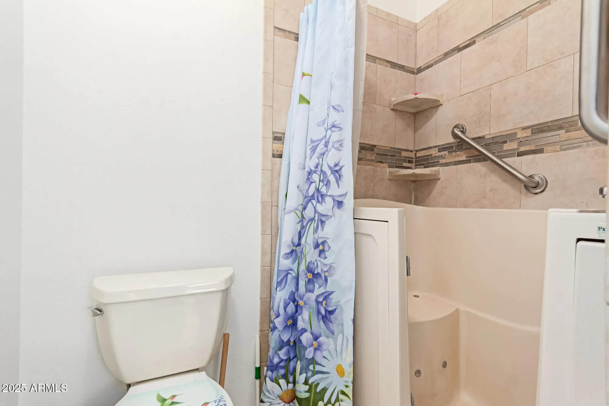 Property Slideshow image 24 of 34 | 1531 e buena vista dr, Chandler, AZ, 85249