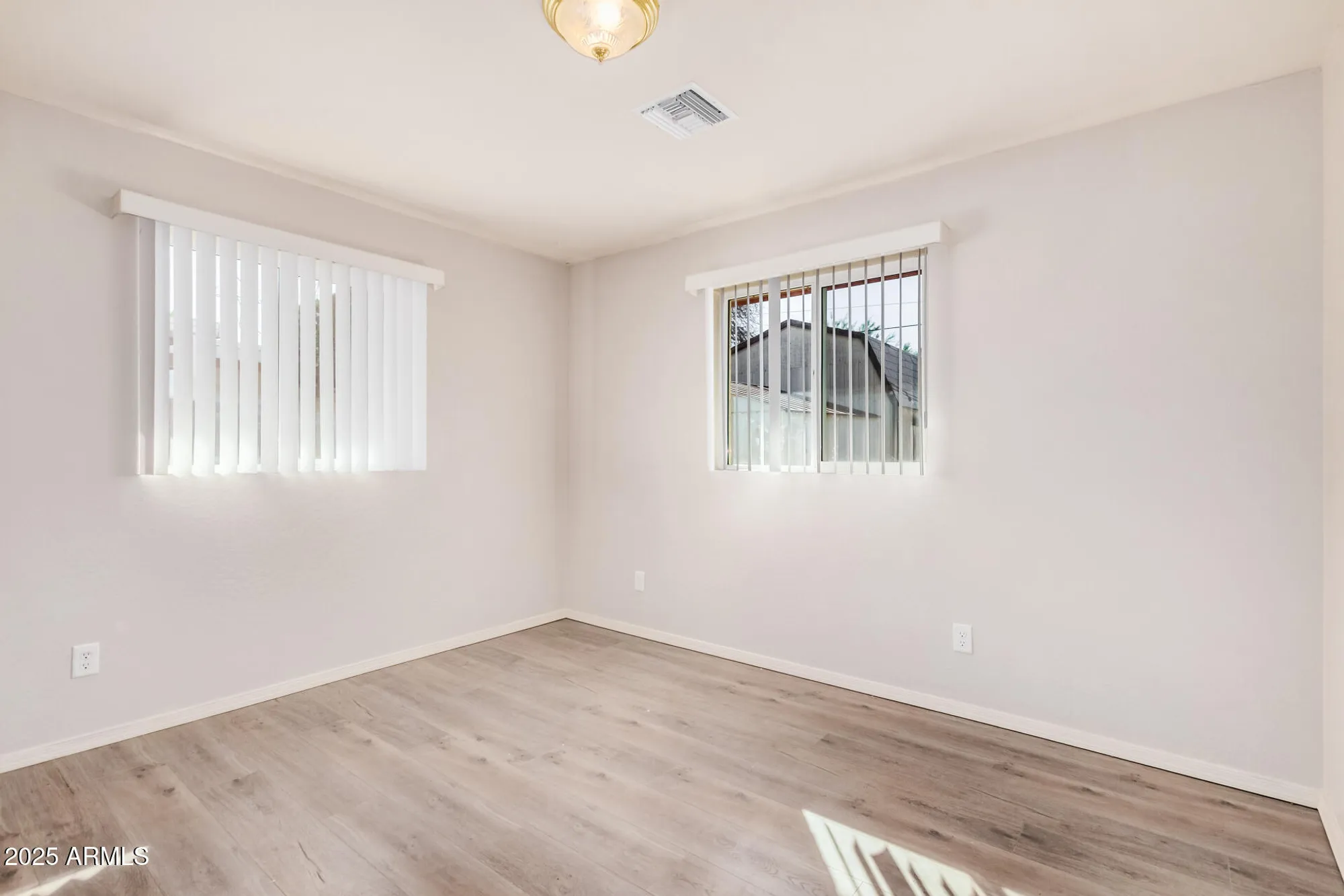 Property Slideshow image 15 of 29 | 5533 e decatur st, Mesa, AZ, 85205