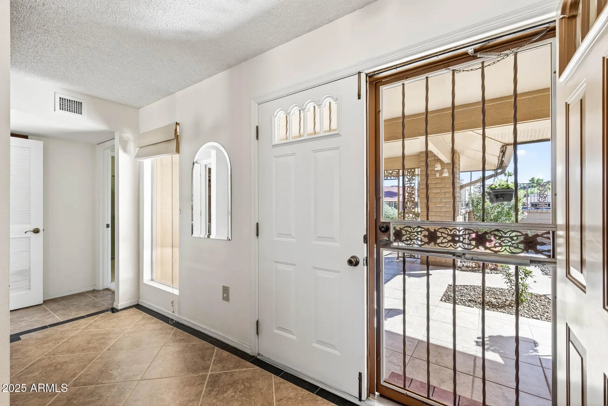 Property Slideshow image 11 of 82 | 21610 n sunglow dr, Sun City West, AZ, 85375