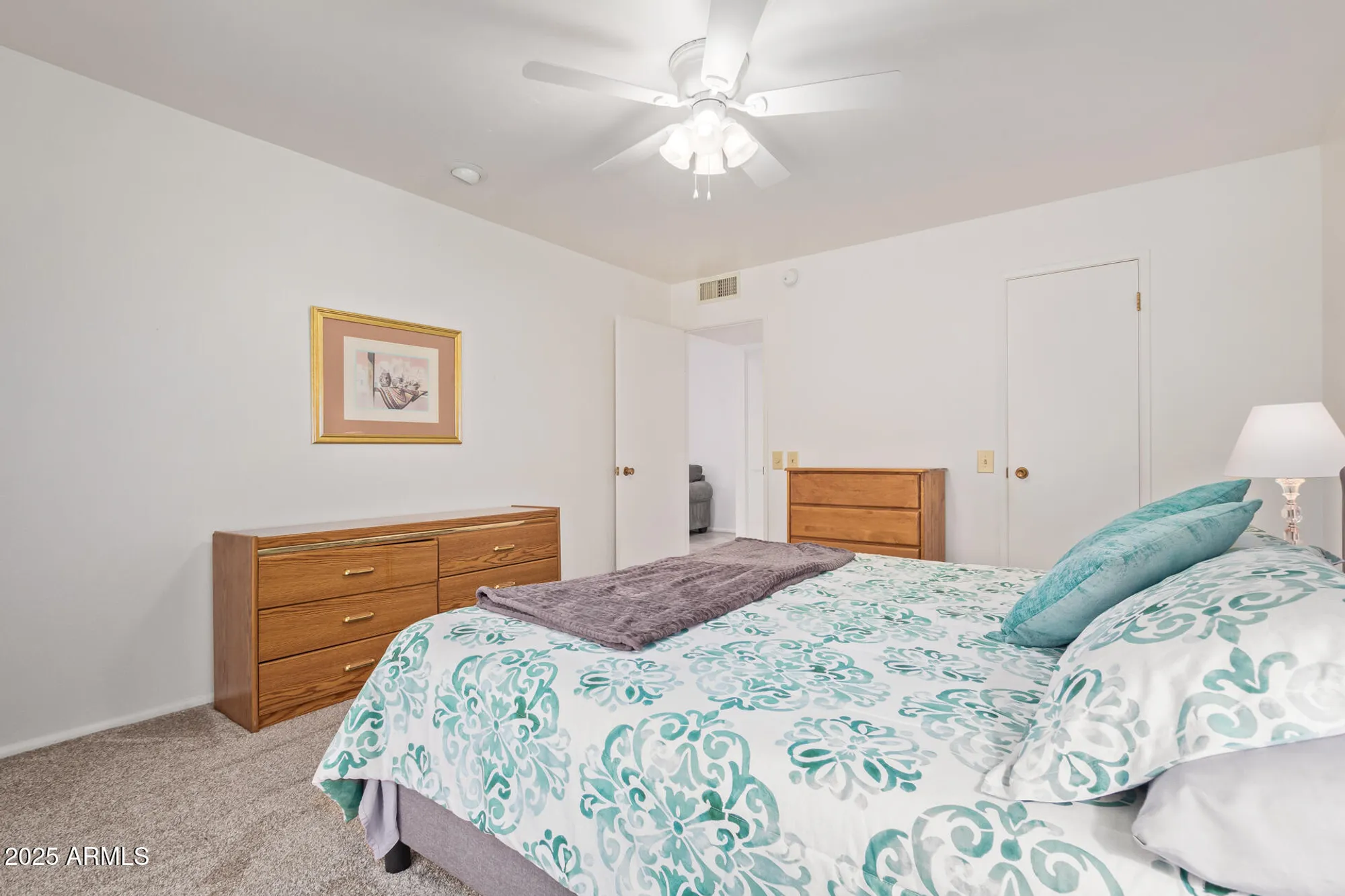 Property Slideshow image 12 of 26 | 10050 w lancaster dr, Sun City, AZ, 85351