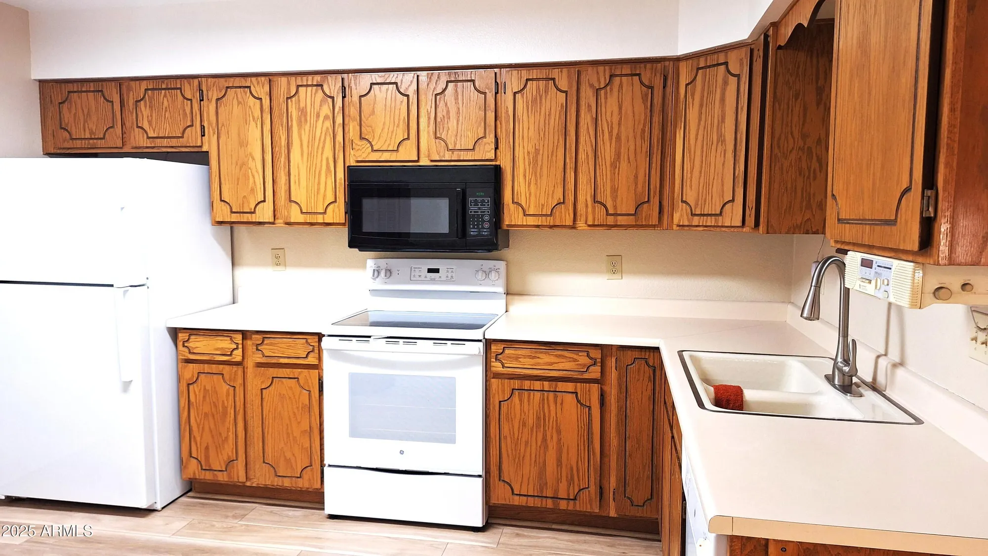 Property Slideshow image 6 of 18 | 2064 s farnsworth dr unit 38, Mesa, AZ, 85209