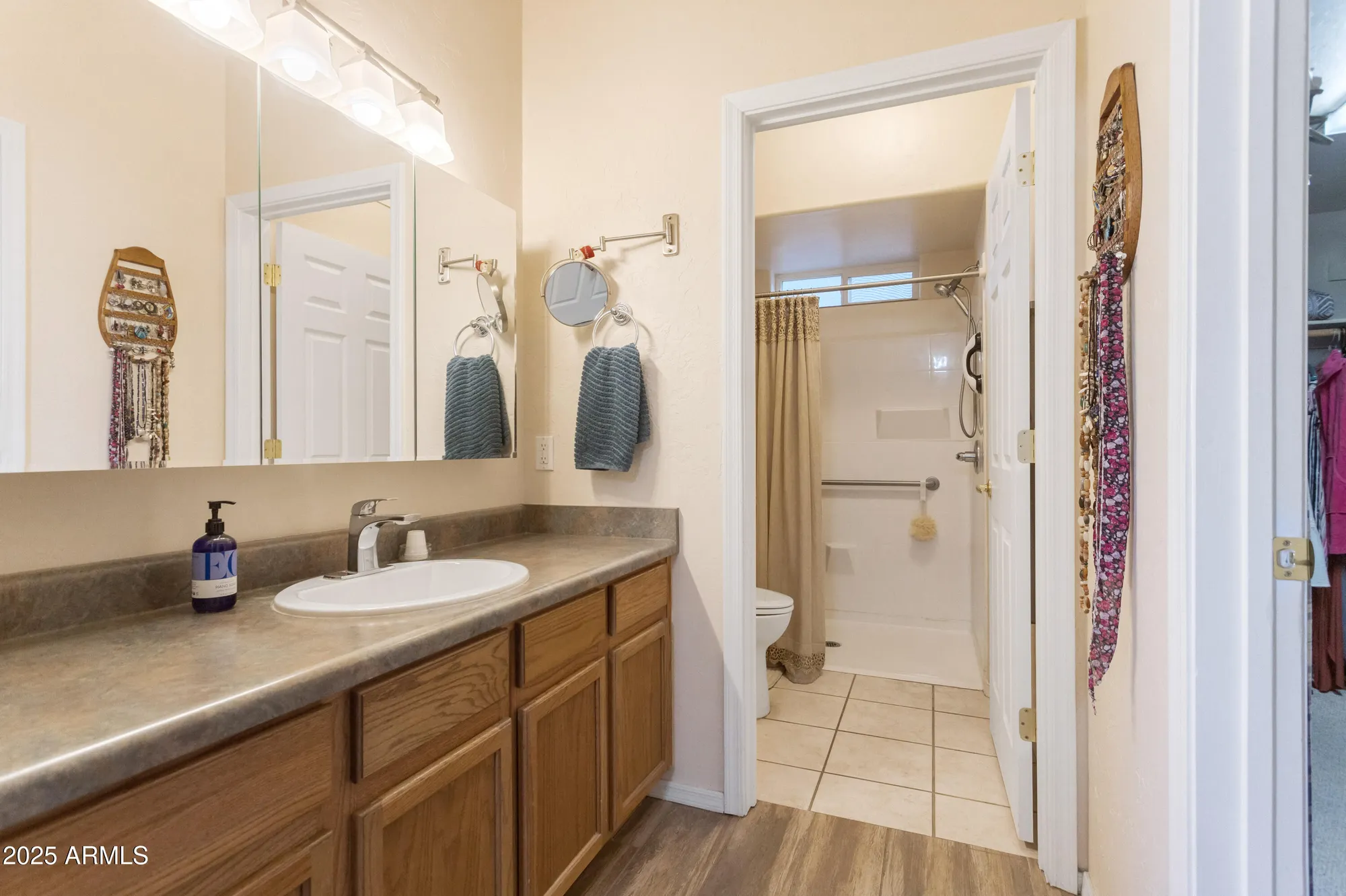 Property Slideshow image 23 of 27 | 301 s clubhouse ln, Sierra Vista, AZ, 85635