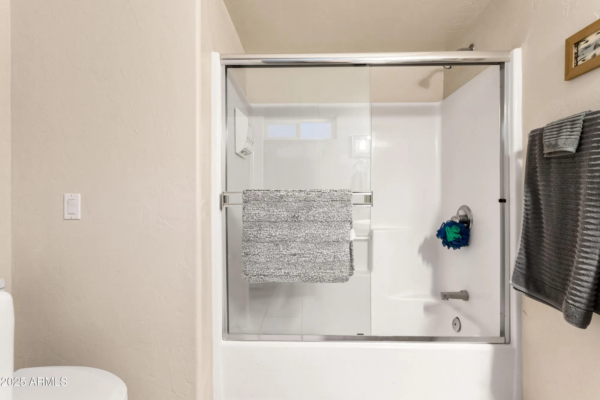 Property Slideshow image 18 of 27 | 301 s clubhouse ln, Sierra Vista, AZ, 85635