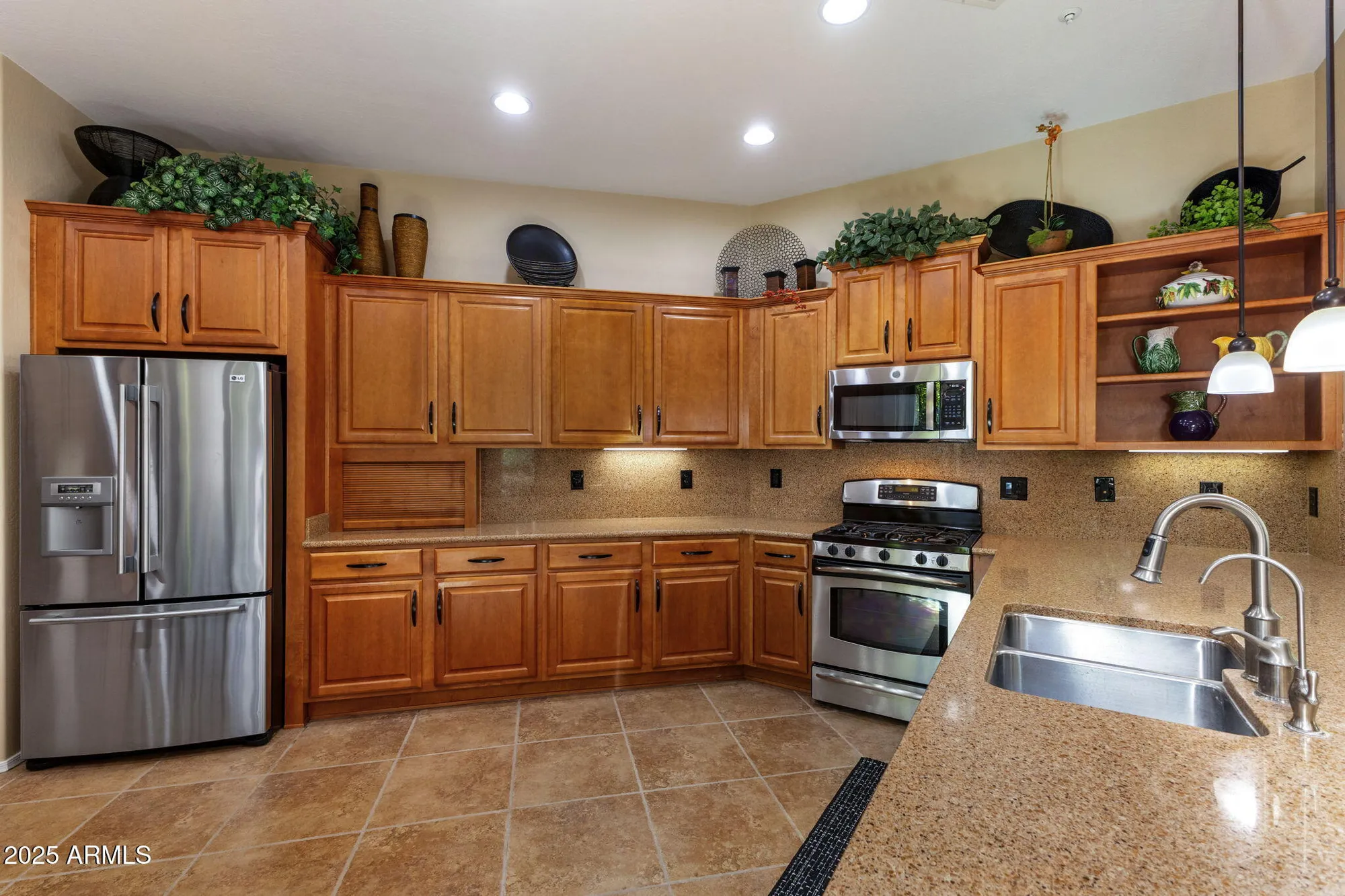 Property Slideshow image 12 of 47 | 12832 w pinnacle vista dr, Peoria, AZ, 85383