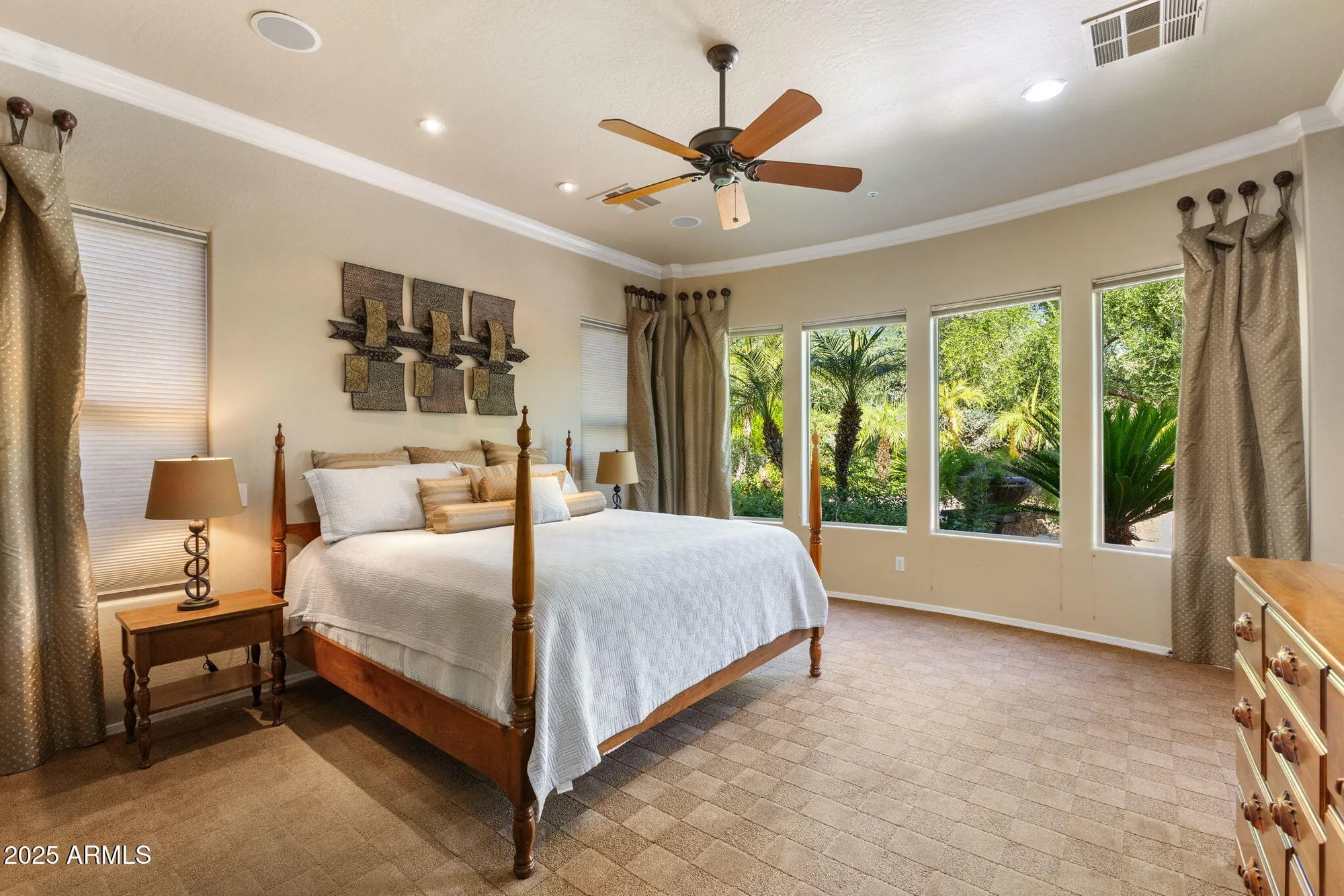 Property Slideshow image 13 of 47 | 12832 w pinnacle vista dr, Peoria, AZ, 85383