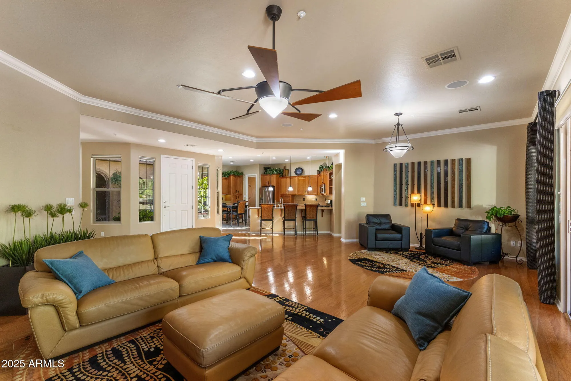 Property Slideshow image 7 of 47 | 12832 w pinnacle vista dr, Peoria, AZ, 85383