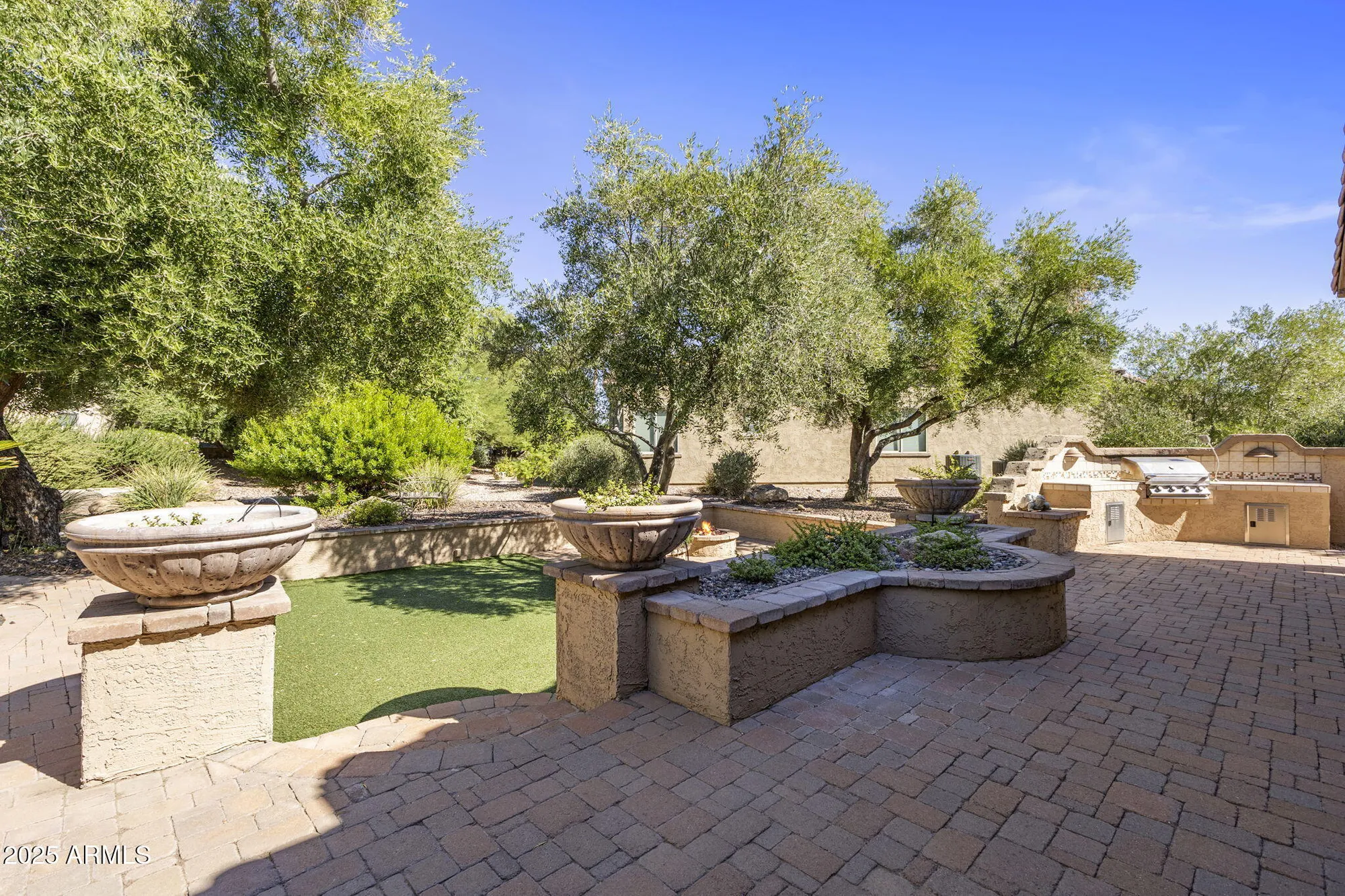 Property Slideshow image 27 of 47 | 12832 w pinnacle vista dr, Peoria, AZ, 85383