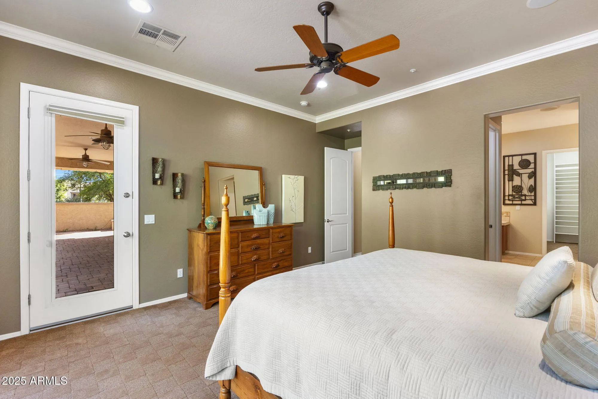 Property Slideshow image 14 of 47 | 12832 w pinnacle vista dr, Peoria, AZ, 85383