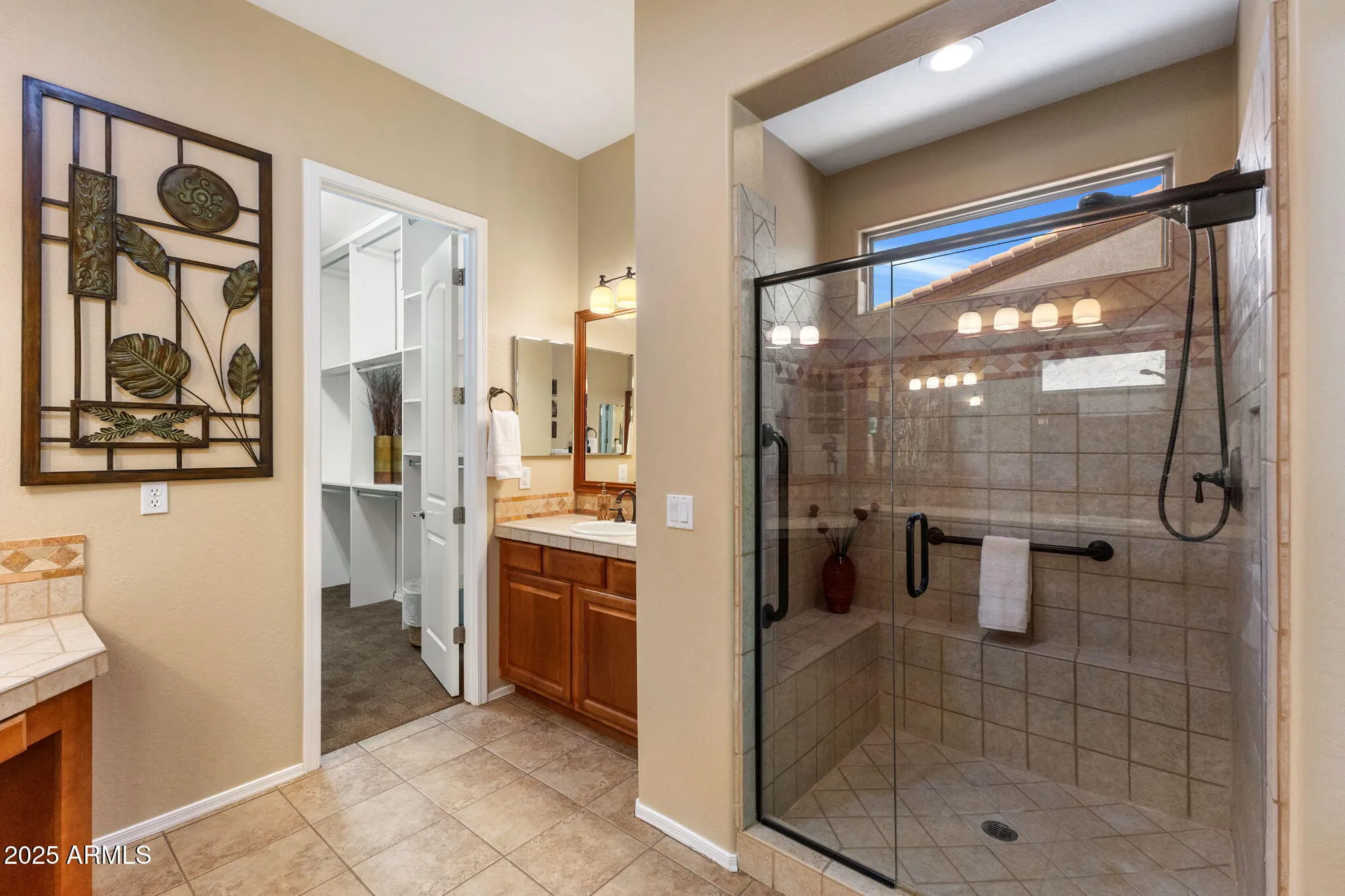Property Slideshow image 16 of 47 | 12832 w pinnacle vista dr, Peoria, AZ, 85383