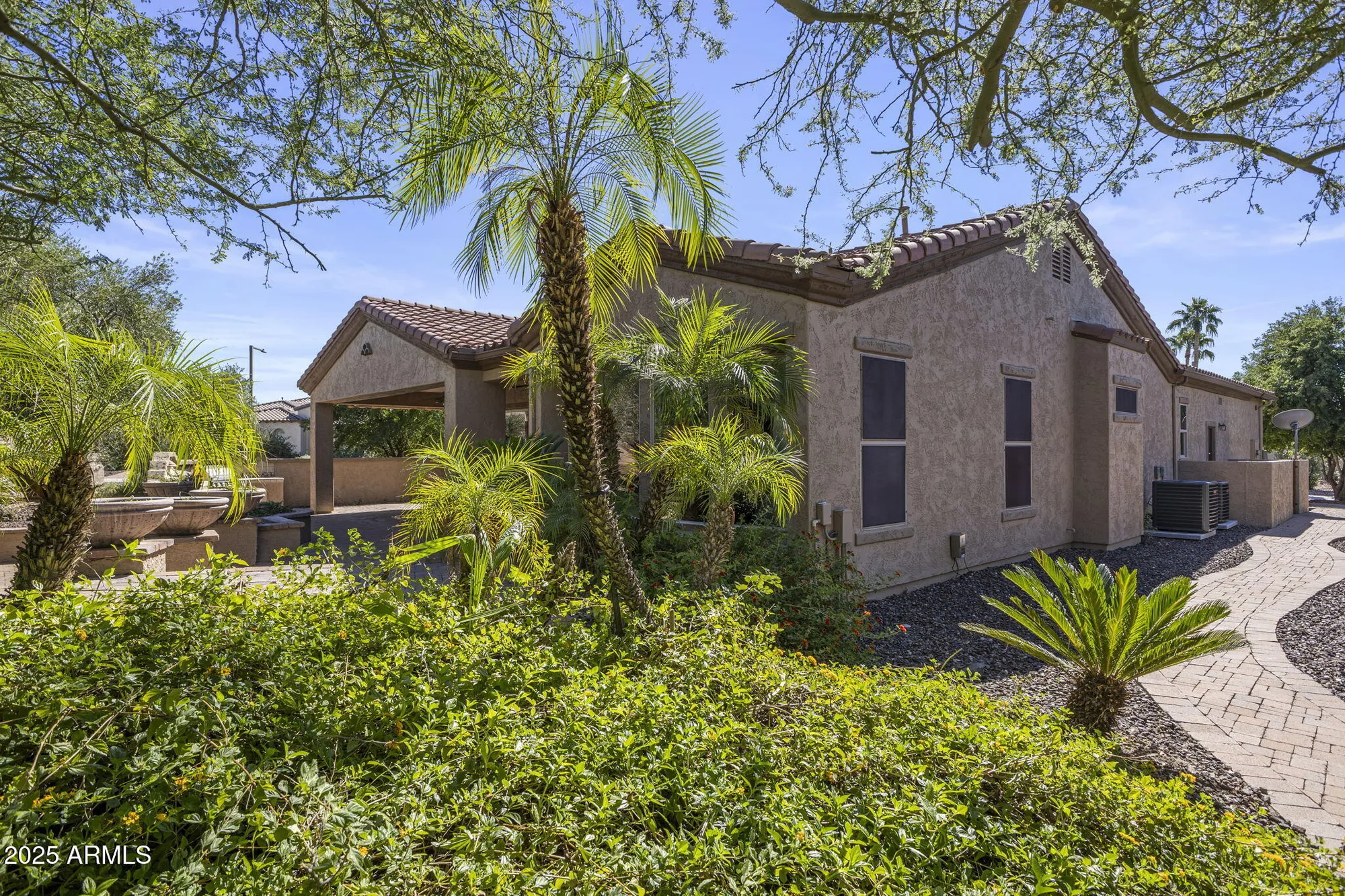 Property Slideshow image 29 of 47 | 12832 w pinnacle vista dr, Peoria, AZ, 85383