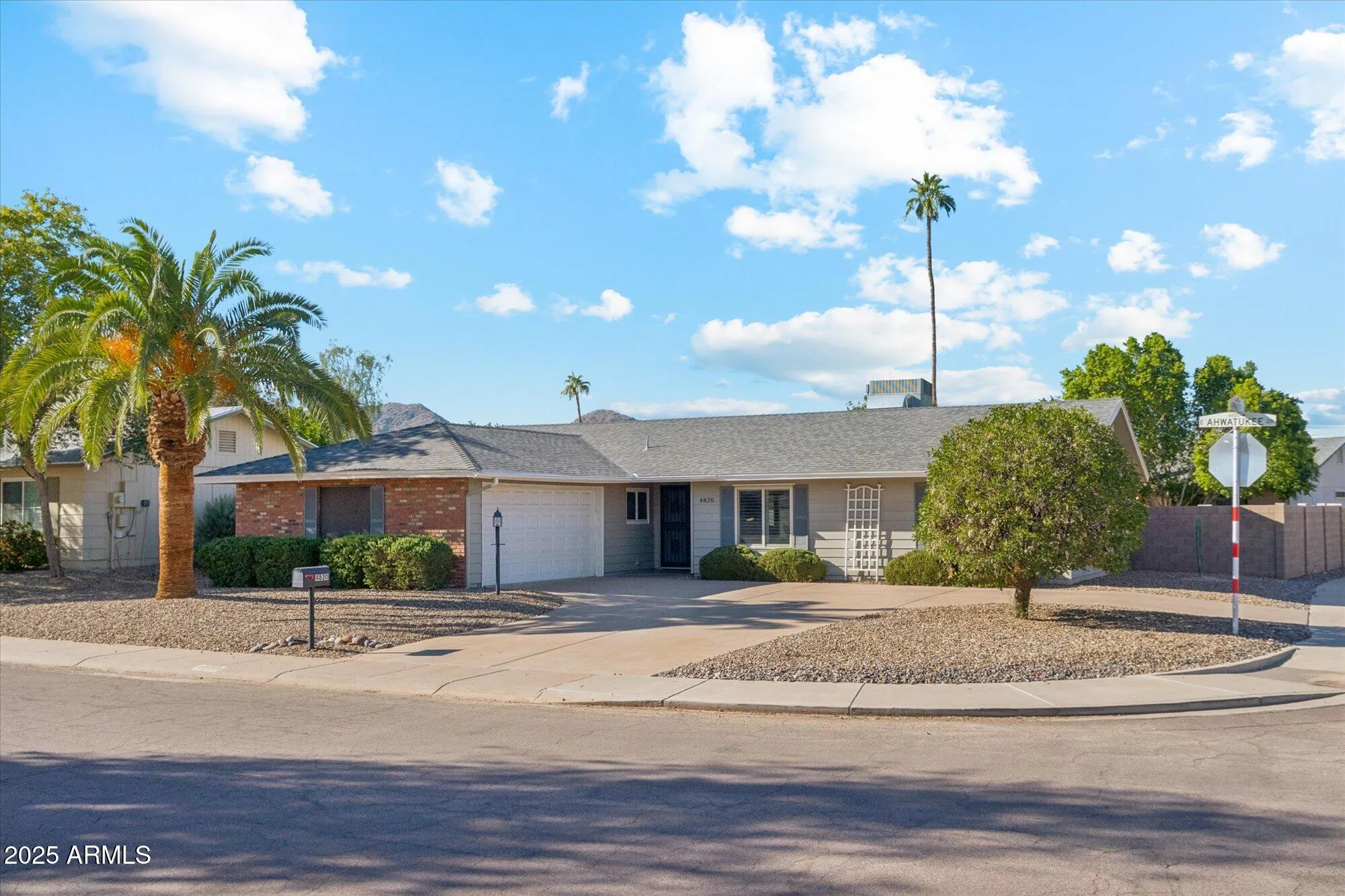Property Slideshow image 2 of 32 | 4820 e ahwatukee dr, Phoenix, AZ, 85044