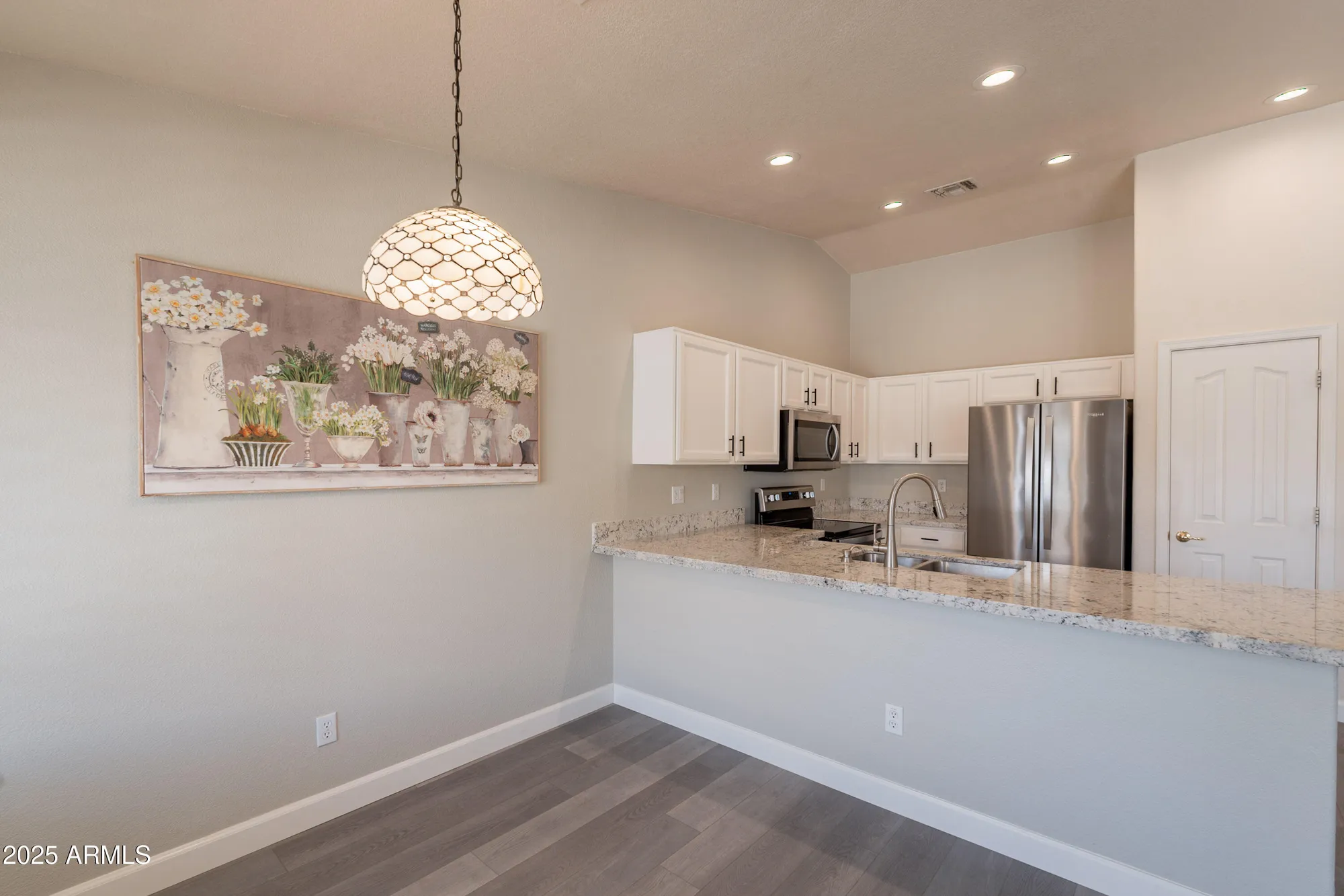 Property Slideshow image 9 of 30 | 1440 e la costa dr, Chandler, AZ, 85249
