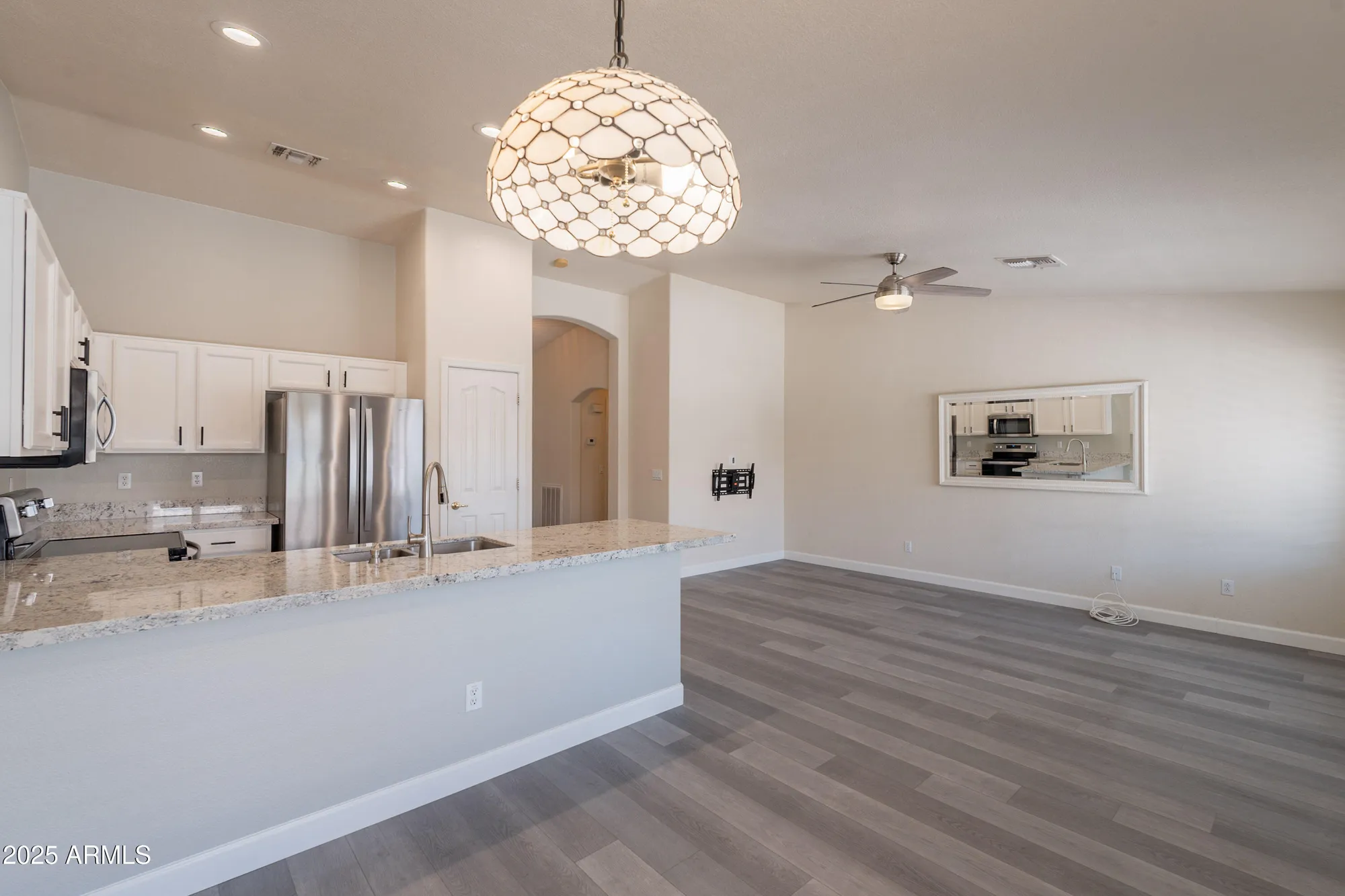 Property Slideshow image 10 of 30 | 1440 e la costa dr, Chandler, AZ, 85249
