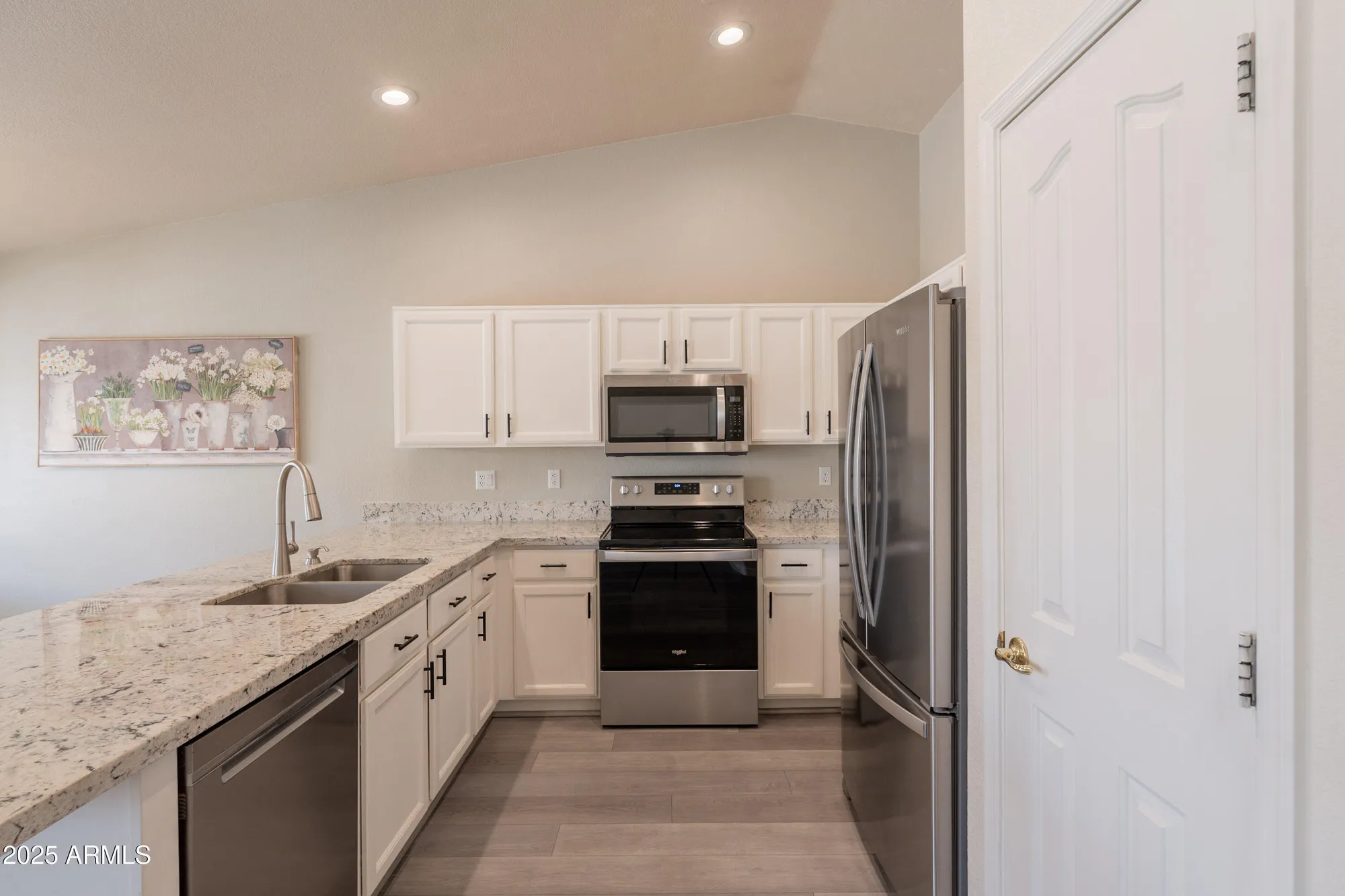 Property Slideshow image 13 of 30 | 1440 e la costa dr, Chandler, AZ, 85249