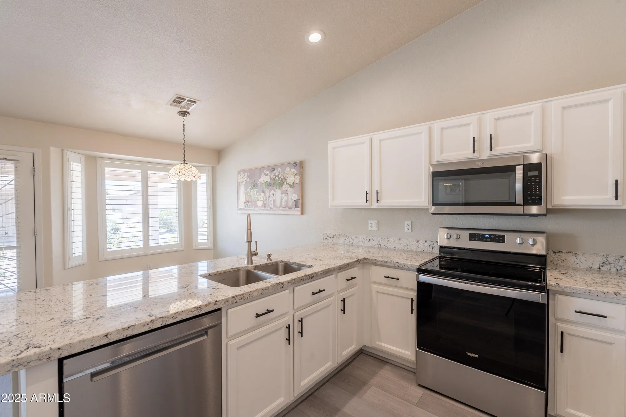 Property Slideshow image 15 of 30 | 1440 e la costa dr, Chandler, AZ, 85249