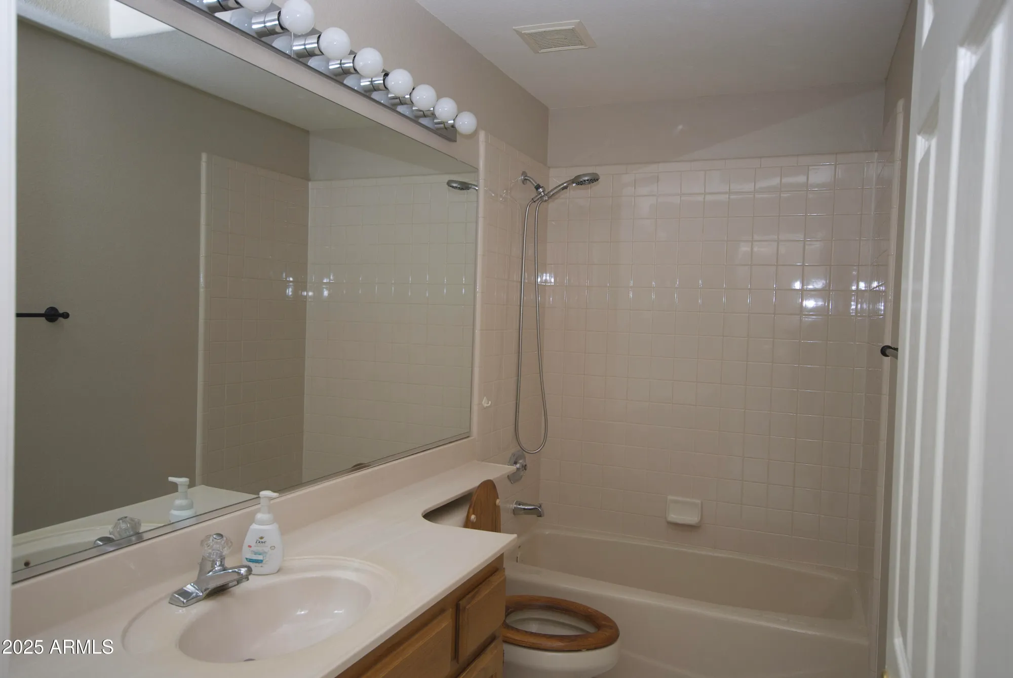 Property Slideshow image 12 of 34 | 450 w elmwood pl, Chandler, AZ, 85248