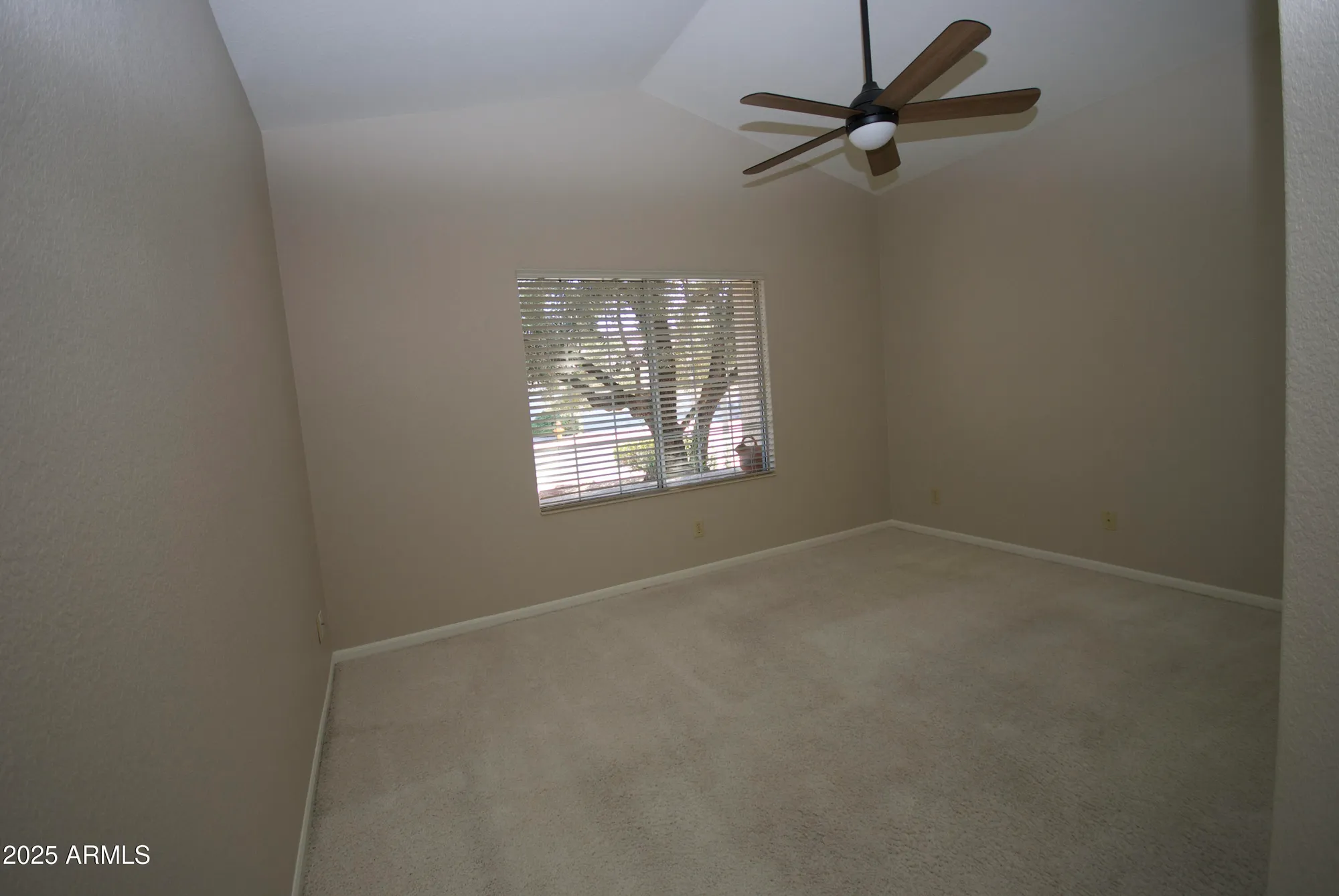 Property Slideshow image 13 of 34 | 450 w elmwood pl, Chandler, AZ, 85248