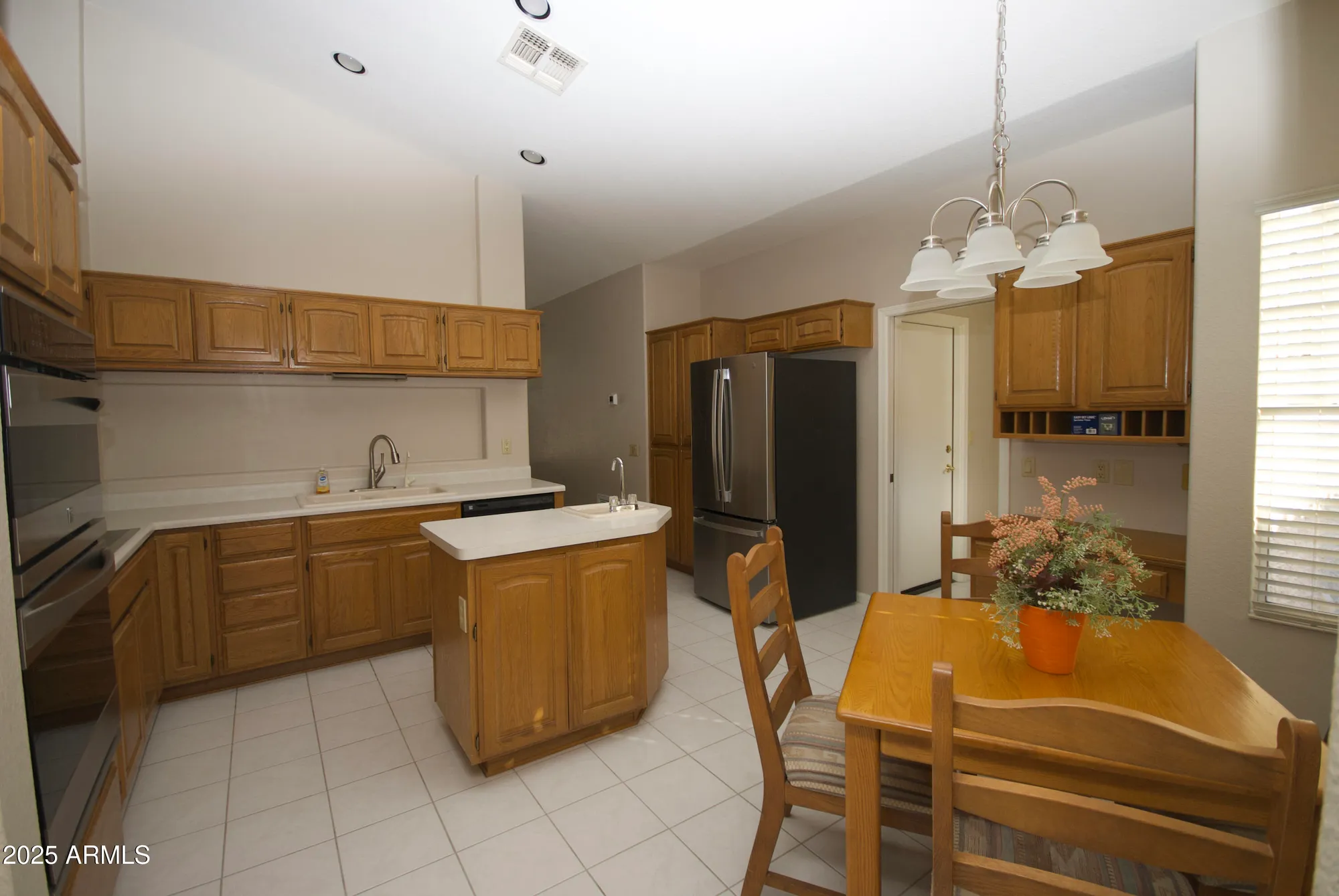 Property Slideshow image 8 of 34 | 450 w elmwood pl, Chandler, AZ, 85248
