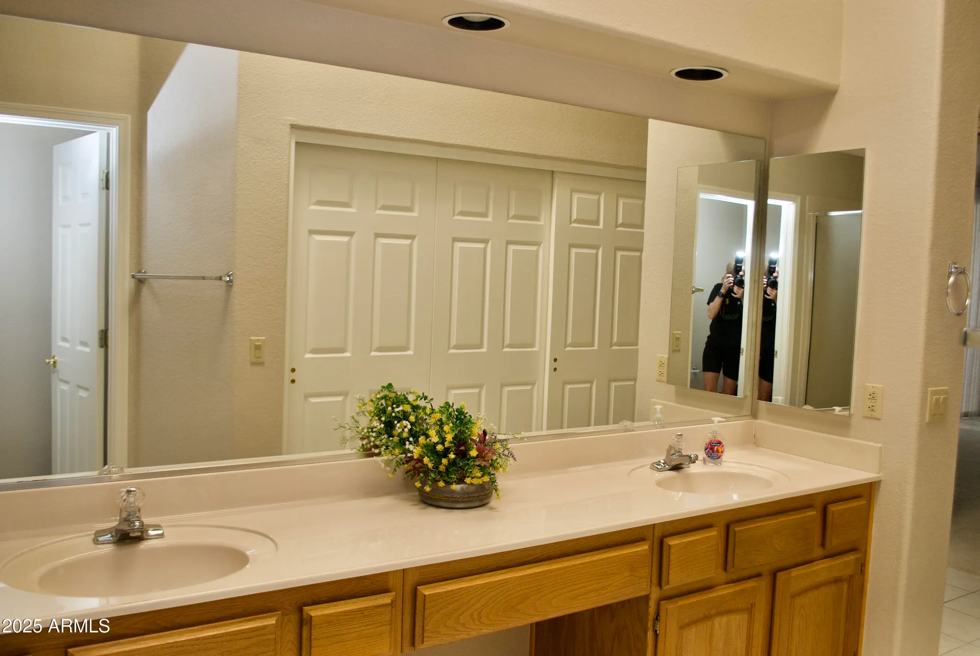 Property Slideshow image 16 of 34 | 450 w elmwood pl, Chandler, AZ, 85248