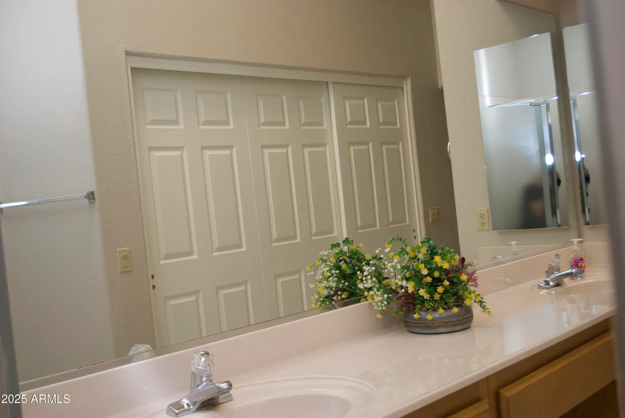 Property Slideshow image 17 of 34 | 450 w elmwood pl, Chandler, AZ, 85248