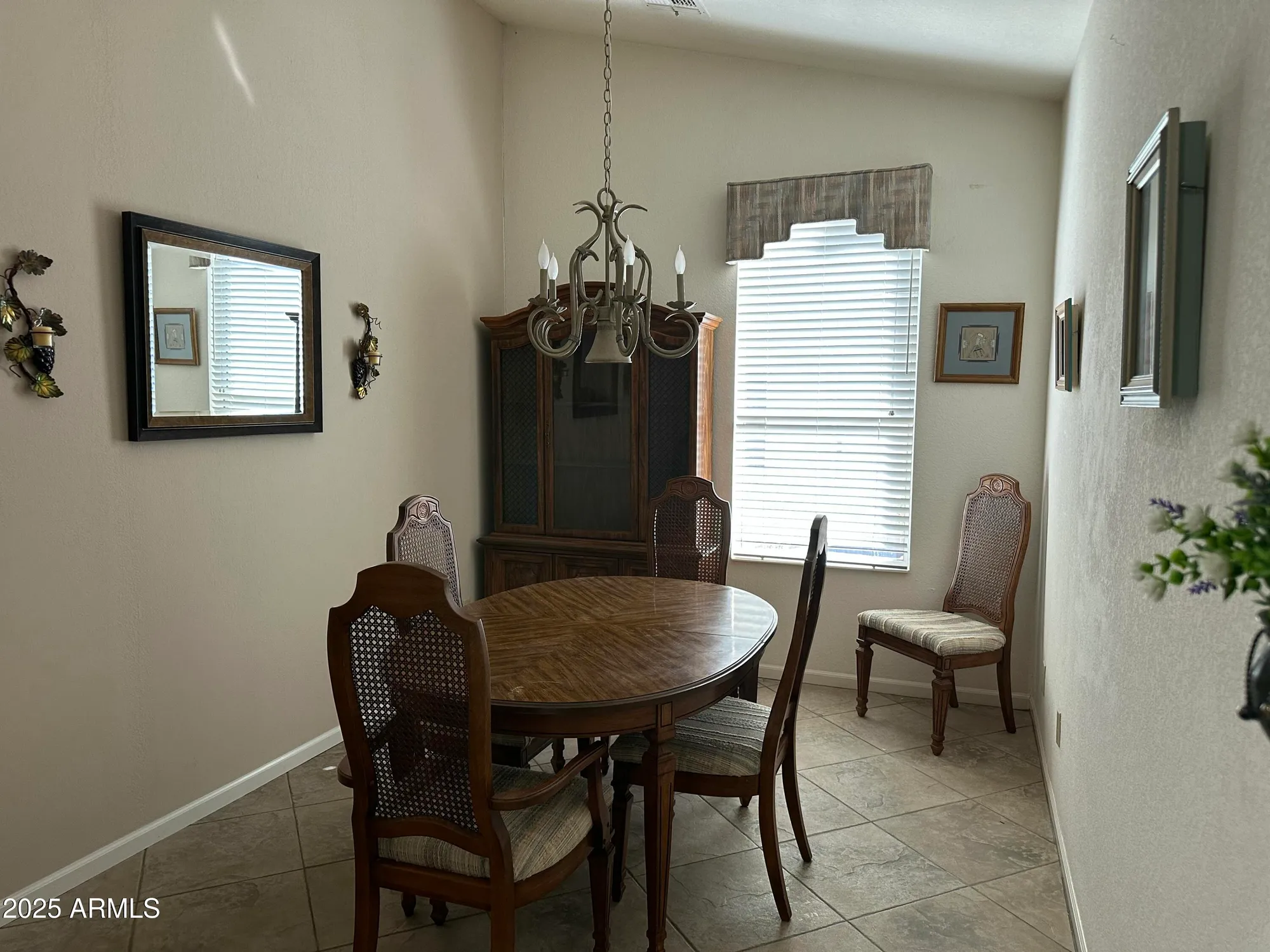 Property Slideshow image 26 of 34 | 450 w elmwood pl, Chandler, AZ, 85248