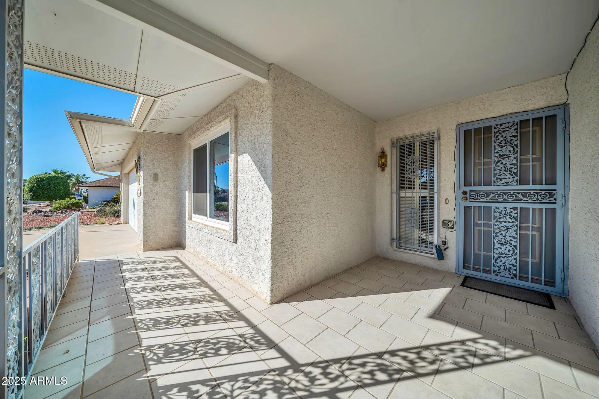 Property Slideshow image 4 of 27 | 20018 n lake forest dr, Sun City, AZ, 85373