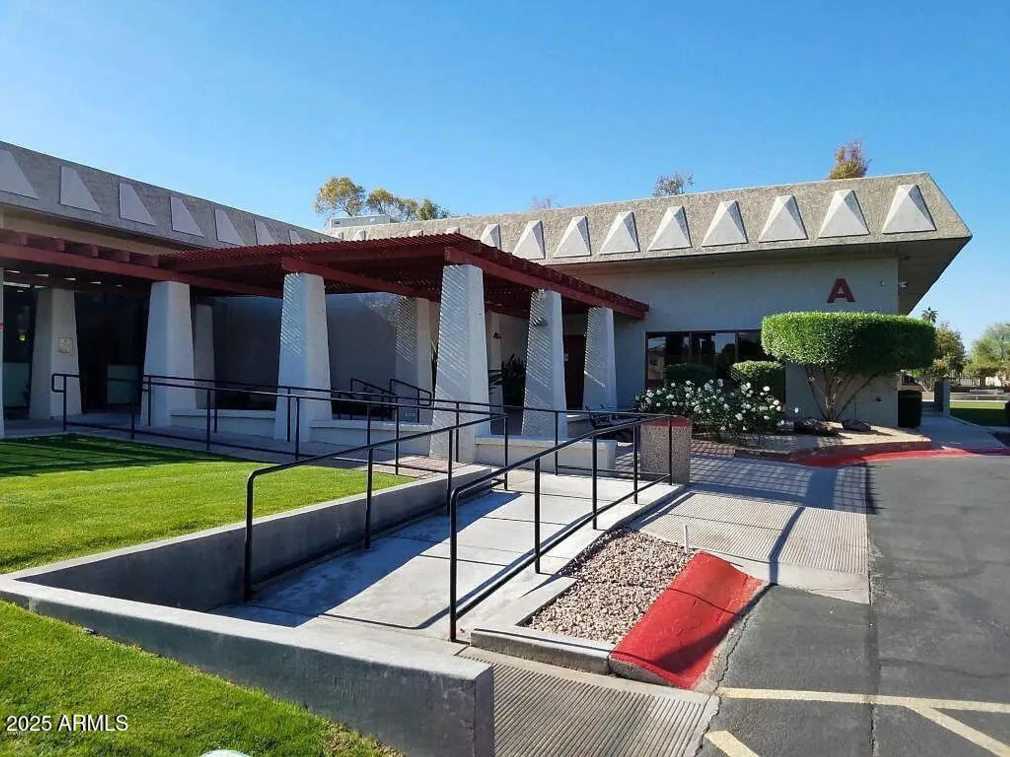 Property Slideshow image 28 of 32 | 4820 e ahwatukee dr, Phoenix, AZ, 85044