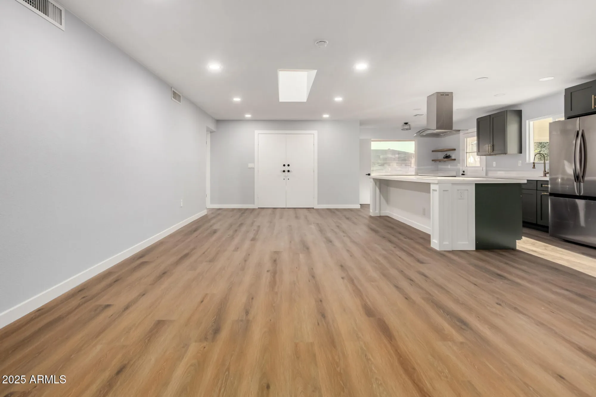 Property Slideshow image 11 of 26 | 10210 w charter oak dr, Sun City, AZ, 85351