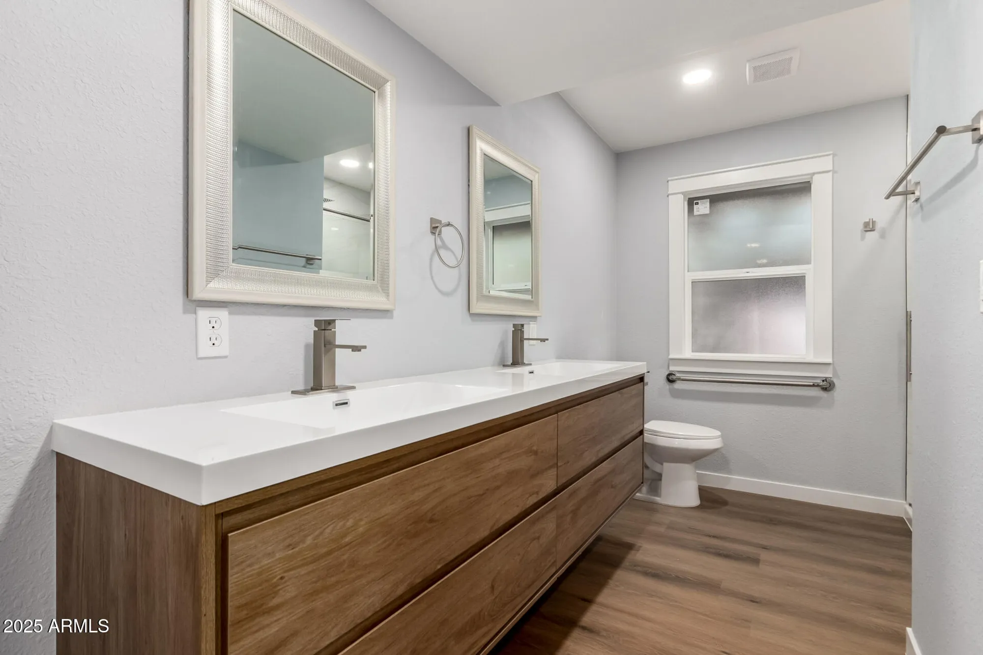 Property Slideshow image 17 of 26 | 10210 w charter oak dr, Sun City, AZ, 85351